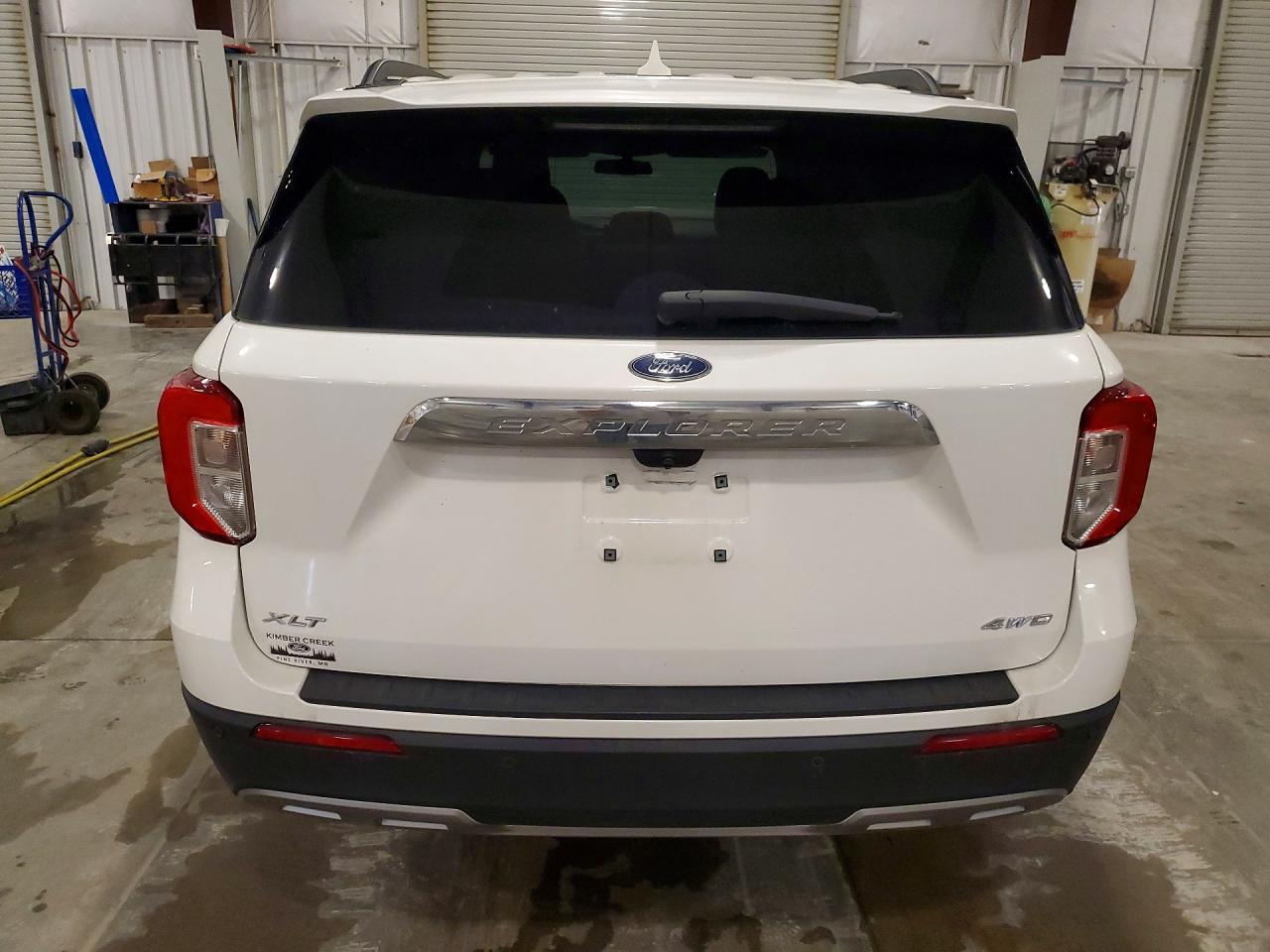 2022 Ford Explorer White vin: 1FMSK8DH5NGA90645