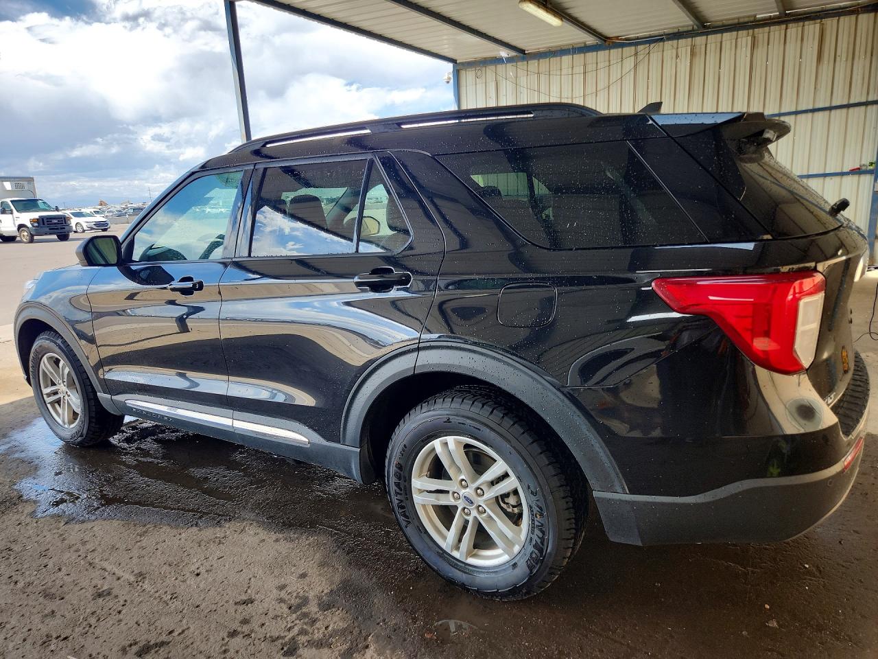 2024 Ford Explorer Xlt Black vin: 1FMSK8DH6RGA05446