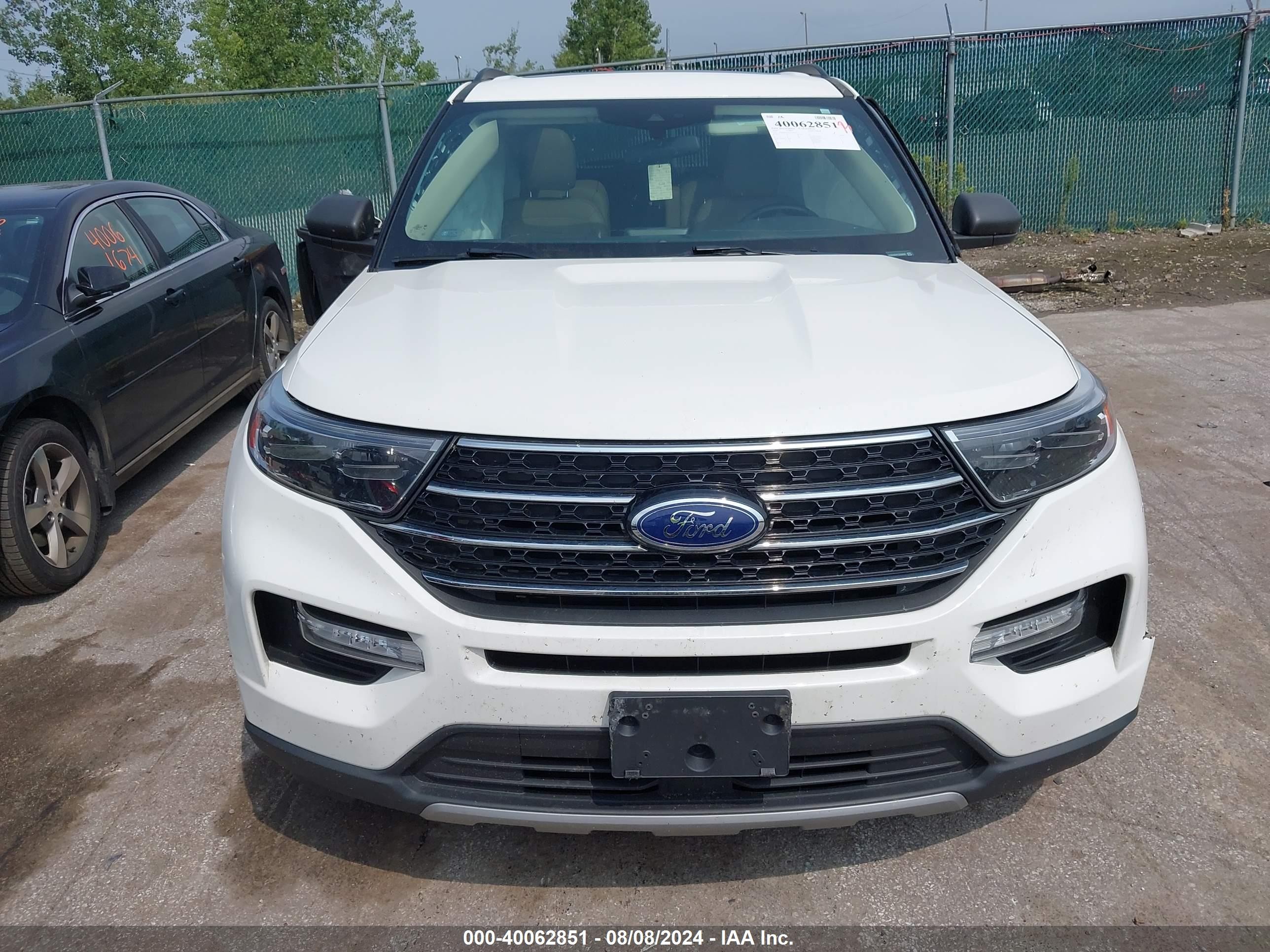 2020 Ford Explorer Xlt White vin: 1FMSK8DH7LGC08028