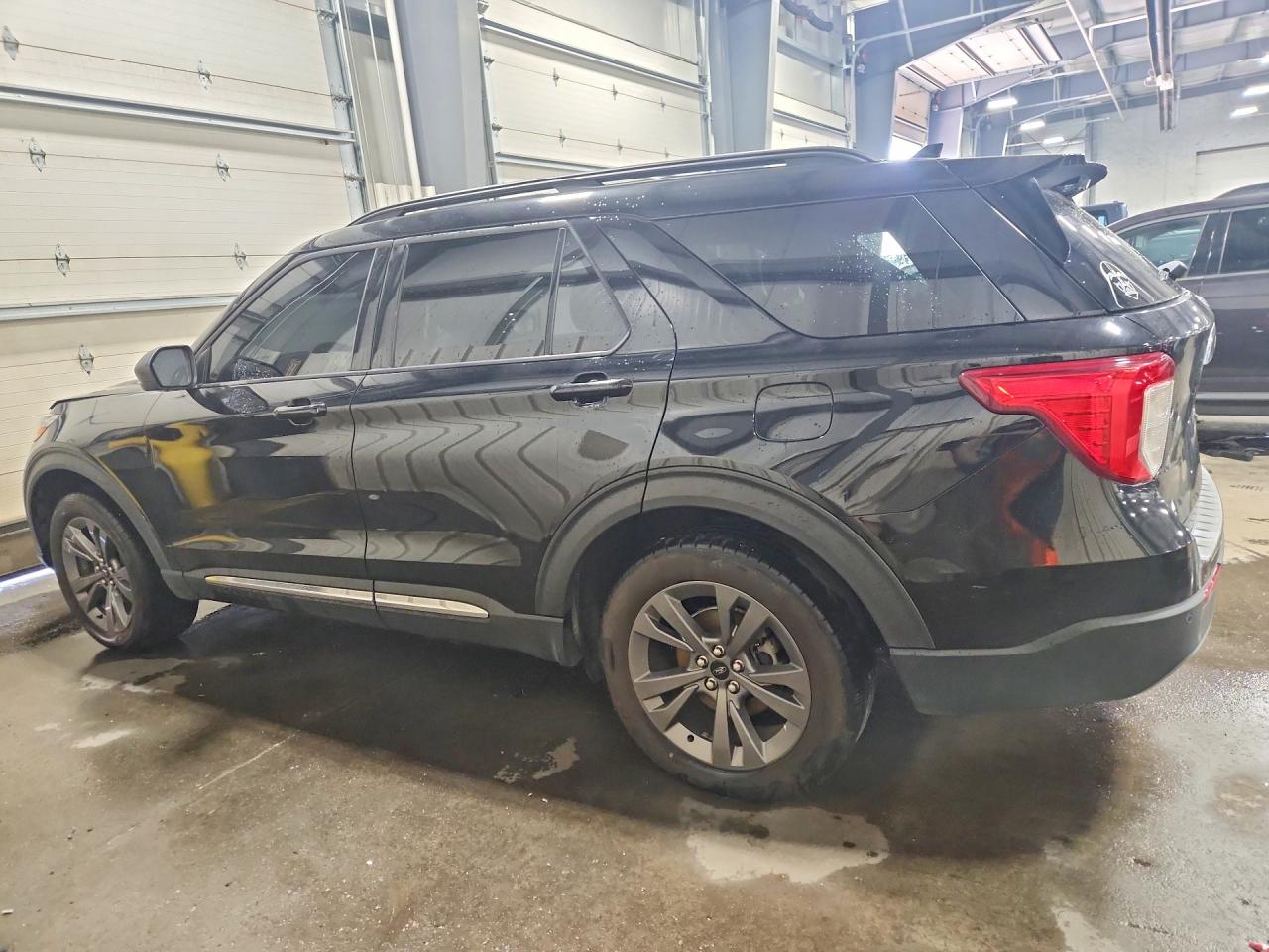 2020 Ford Explorer Xlt Black vin: 1FMSK8DH7LGC78869