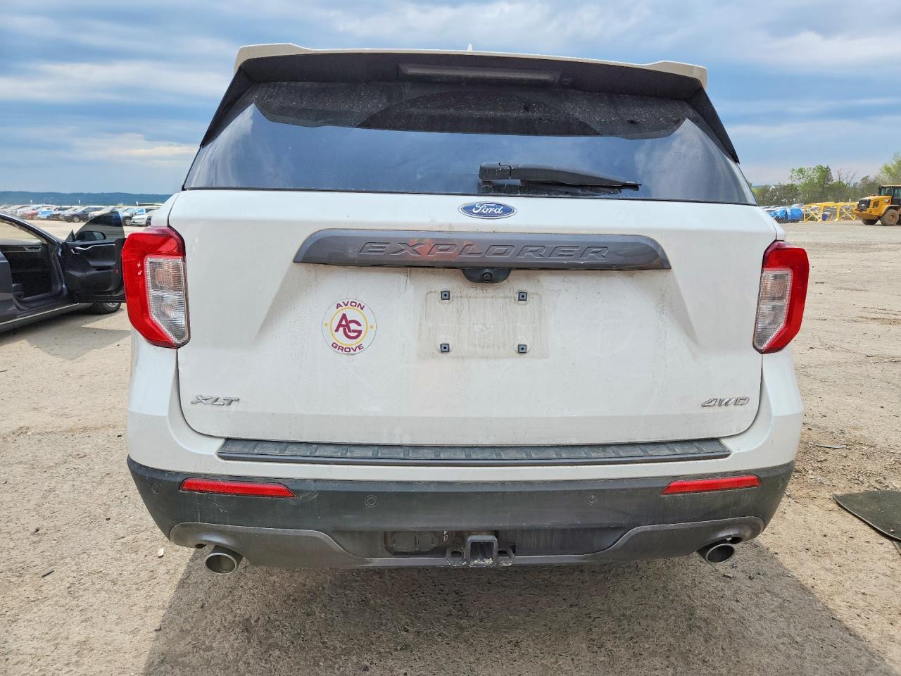 2021 Ford Explorer Xlt White vin: 1FMSK8DH7MGA92718