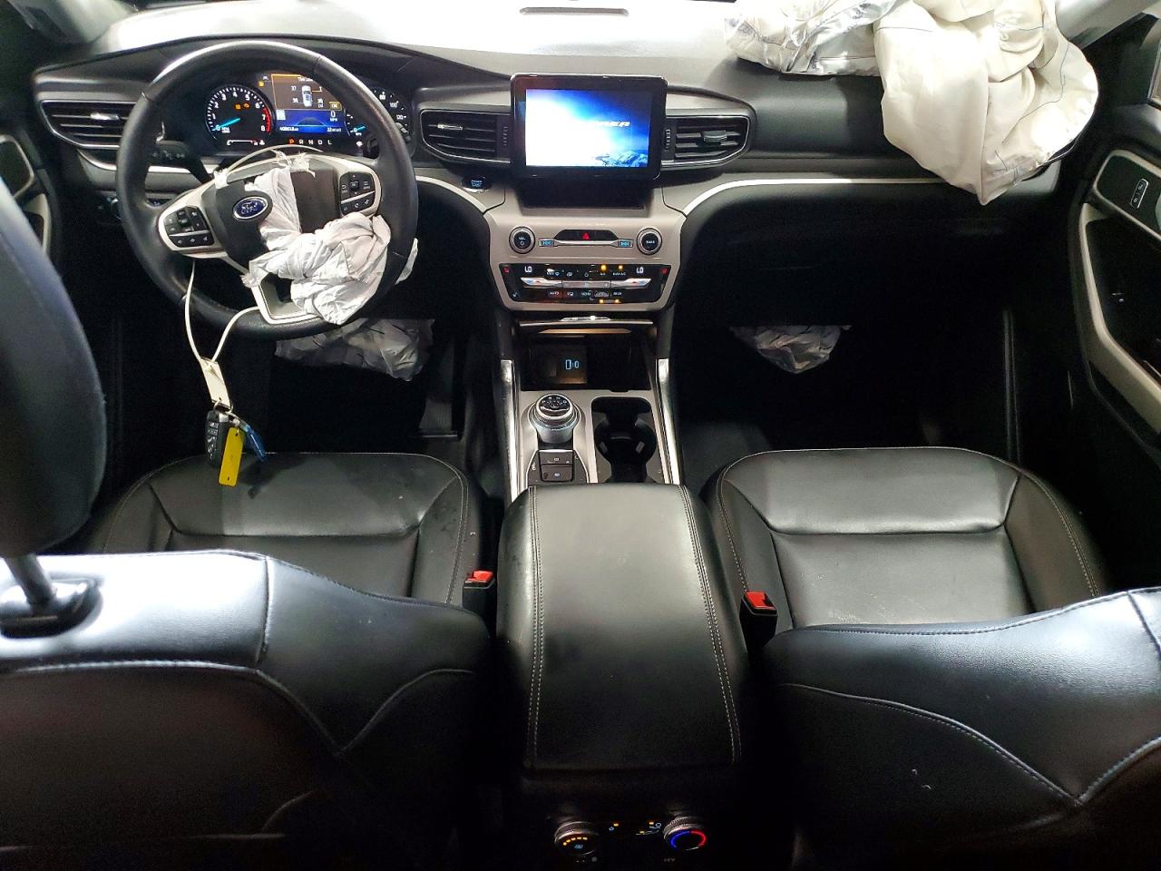 2021 Ford Explorer Xlt Silver vin: 1FMSK8DH7MGC27681