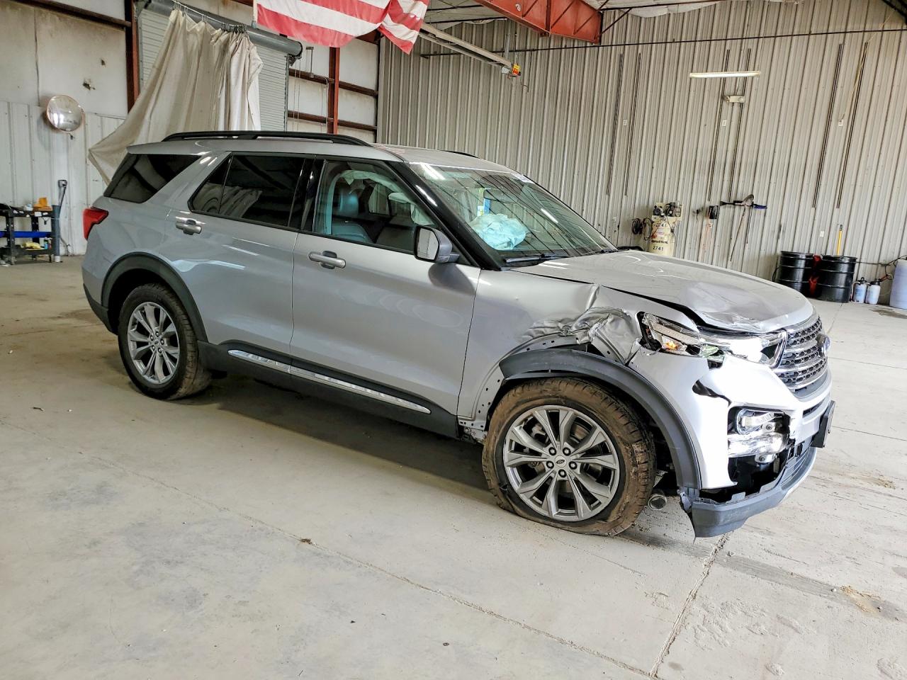 2021 Ford Explorer Xlt Silver vin: 1FMSK8DH7MGC27681