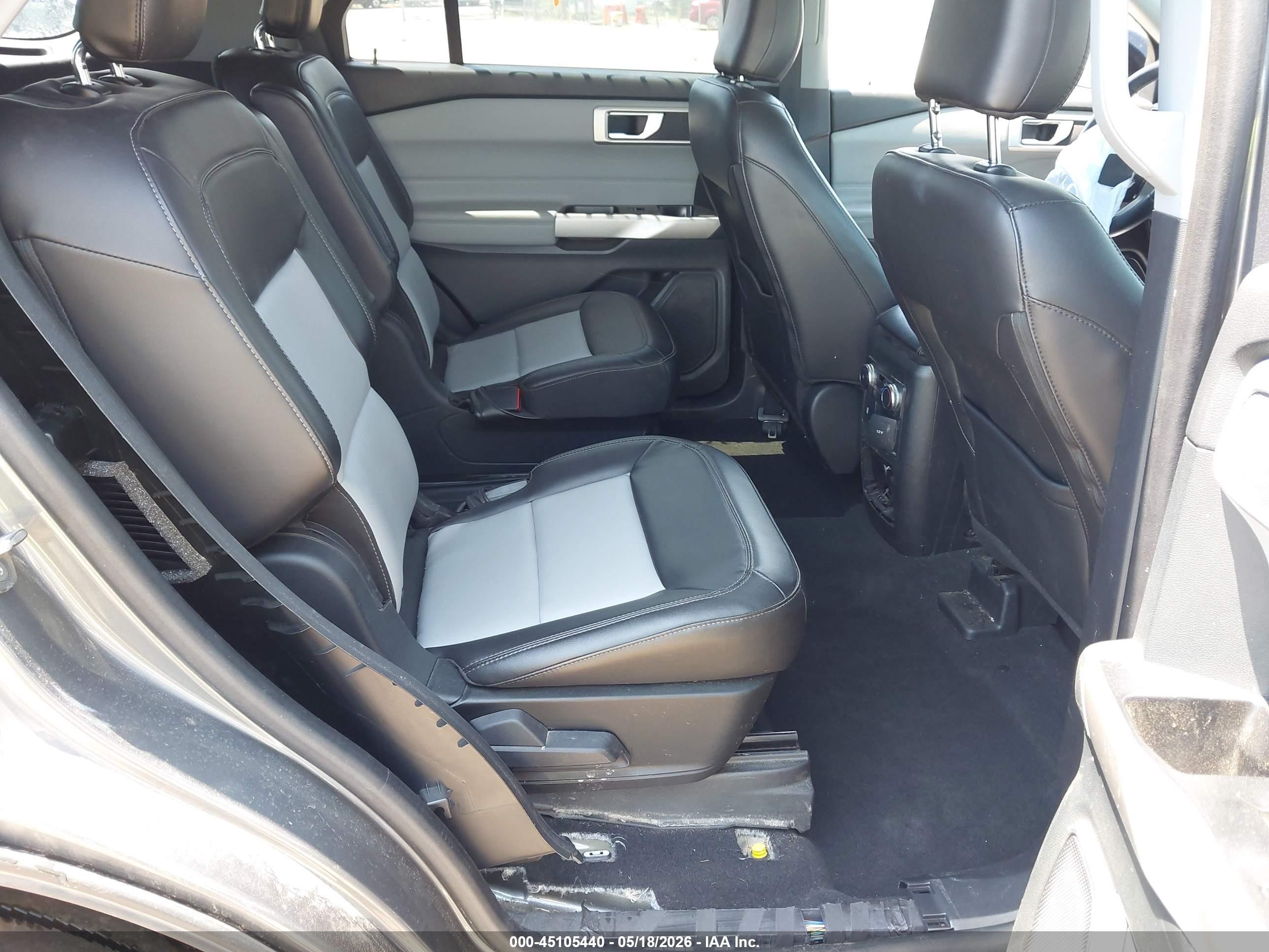 2022 Ford Explorer Xlt Gray vin: 1FMSK8DH7NGC17671