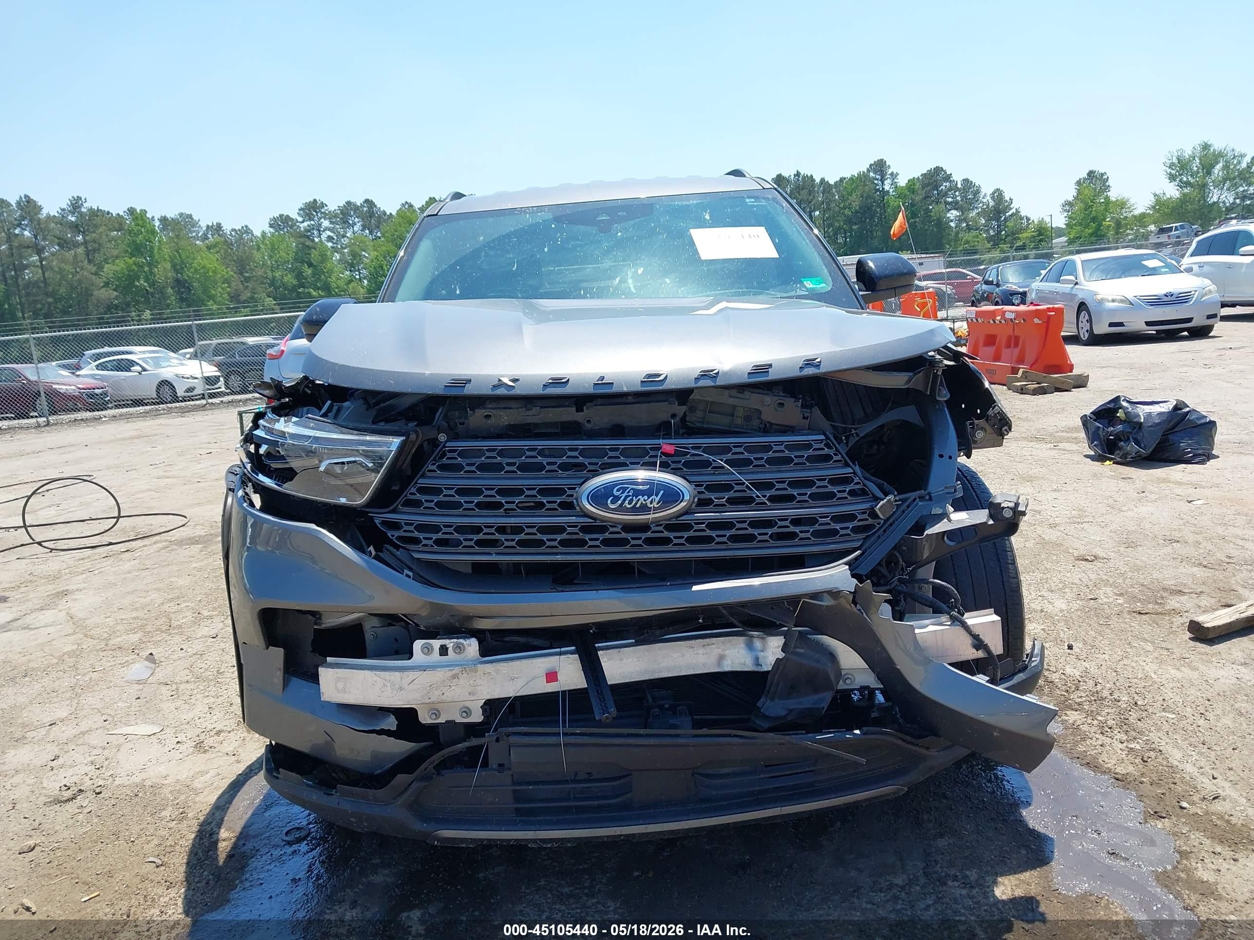 2022 Ford Explorer Xlt Gray vin: 1FMSK8DH7NGC17671