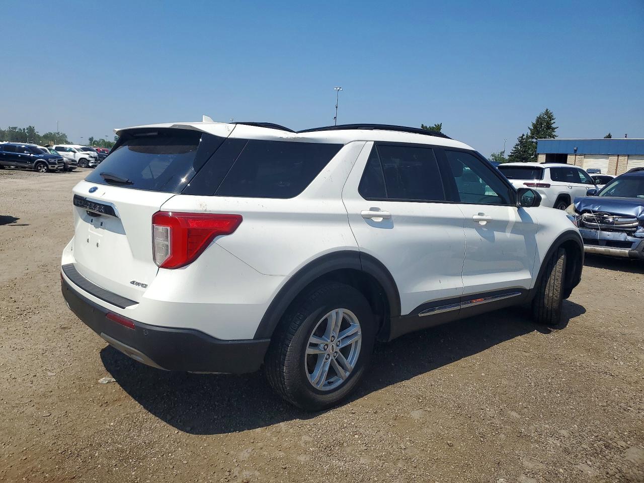 2023 Ford Explorer Xlt White vin: 1FMSK8DH7PGB97263