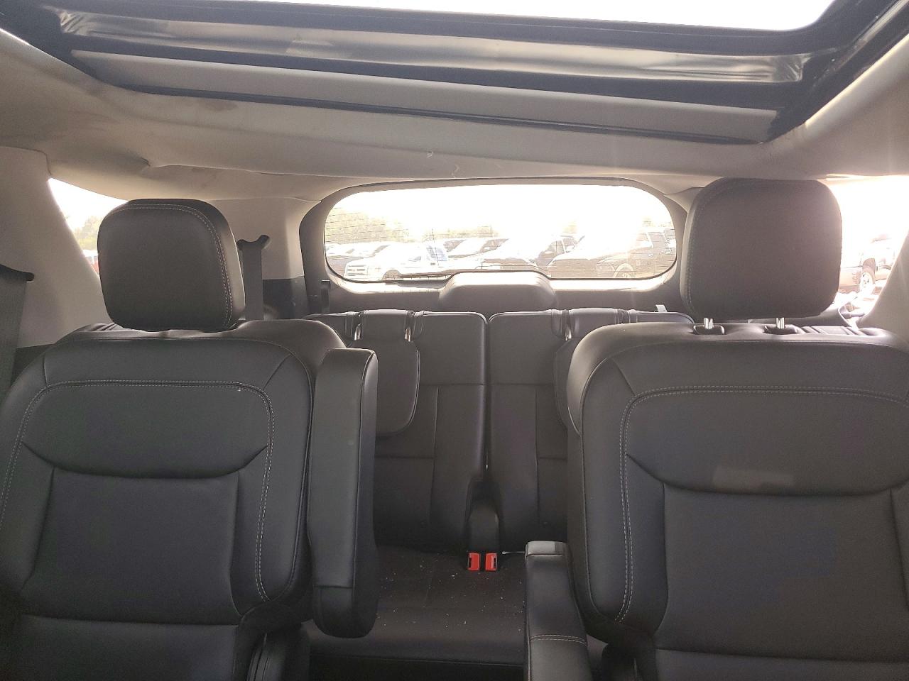 2023 Ford Explorer Xlt White vin: 1FMSK8DH7PGB97263
