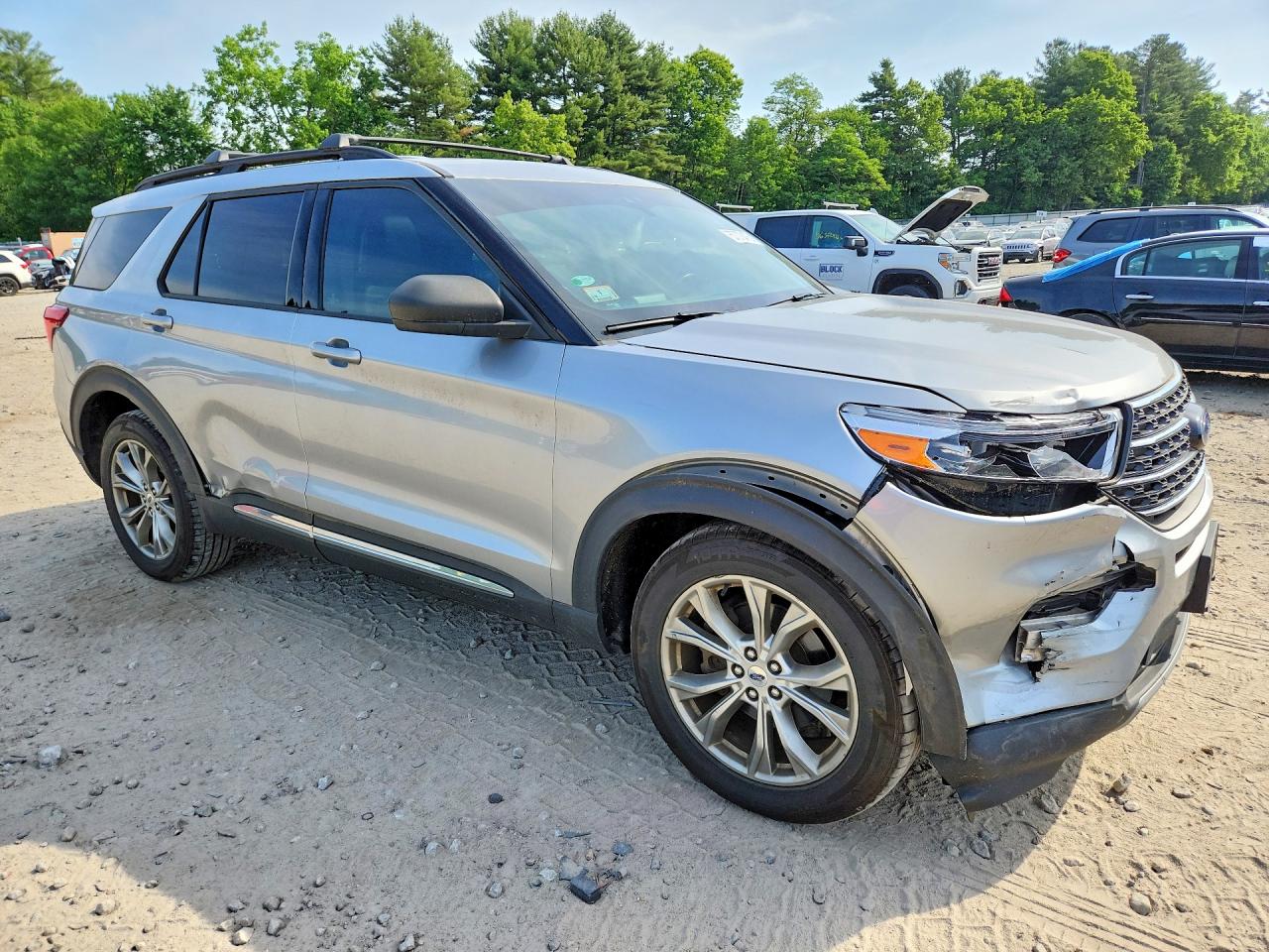 2020 Ford Explorer Xlt Silver vin: 1FMSK8DH8LGC95888