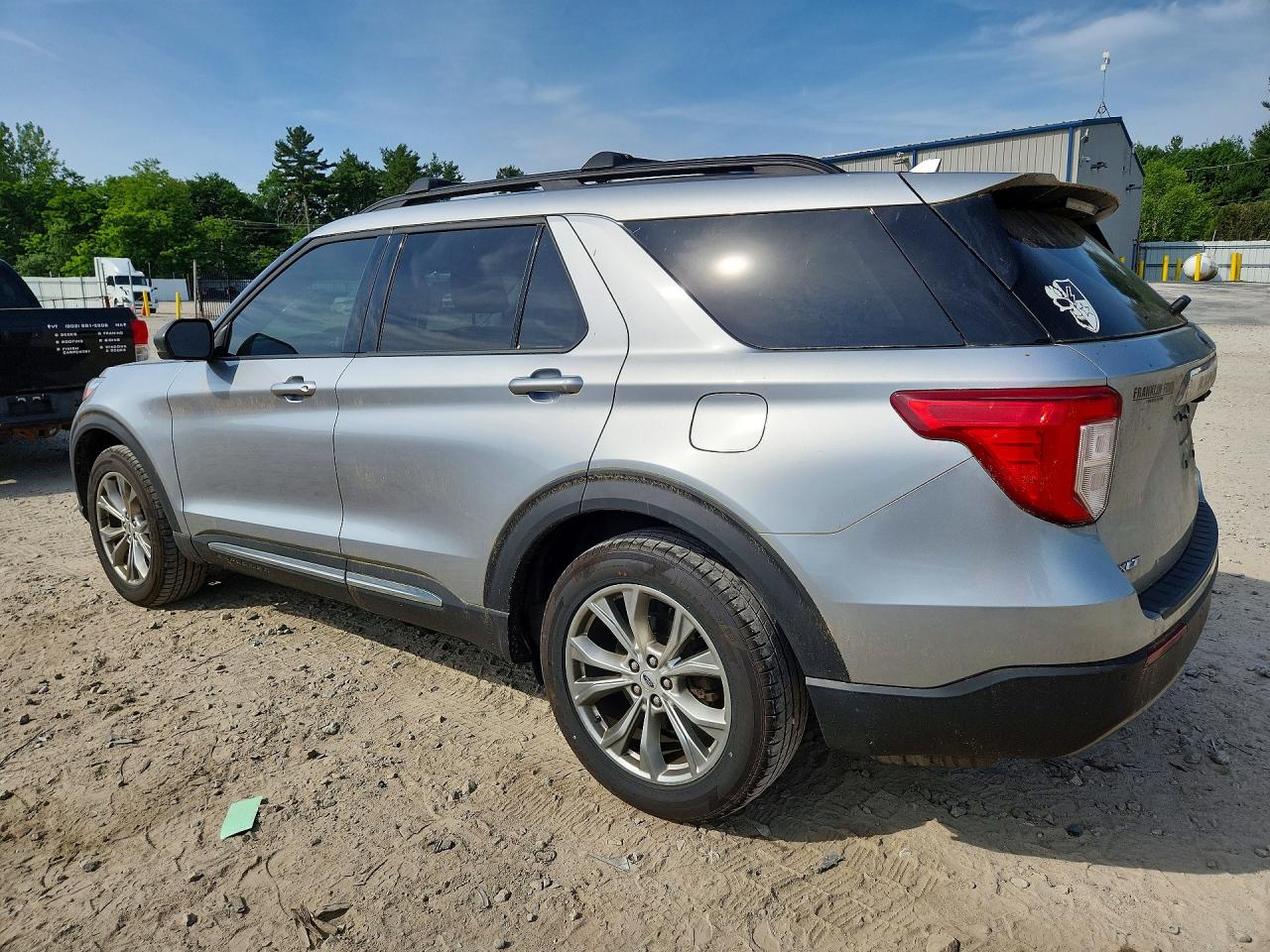 2020 Ford Explorer Xlt Silver vin: 1FMSK8DH8LGC95888