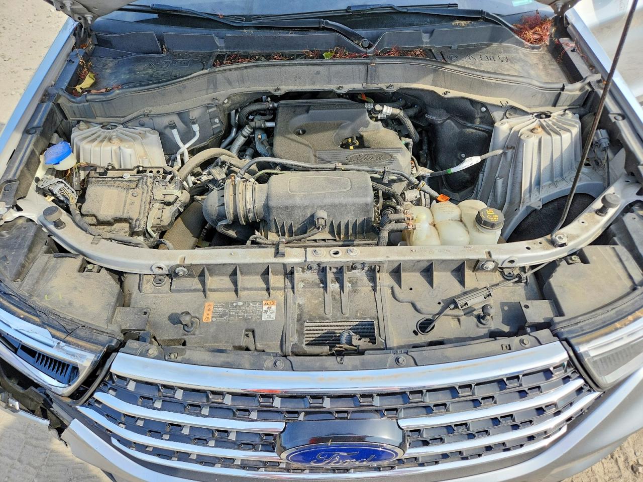 2020 Ford Explorer Xlt Silver vin: 1FMSK8DH8LGC95888