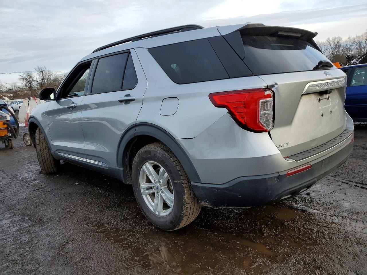 2020 Ford Explorer Xlt Silver vin: 1FMSK8DH9LGD00659