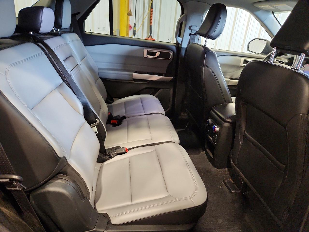 2021 Ford Explorer Xlt Black vin: 1FMSK8DH9MGA66962