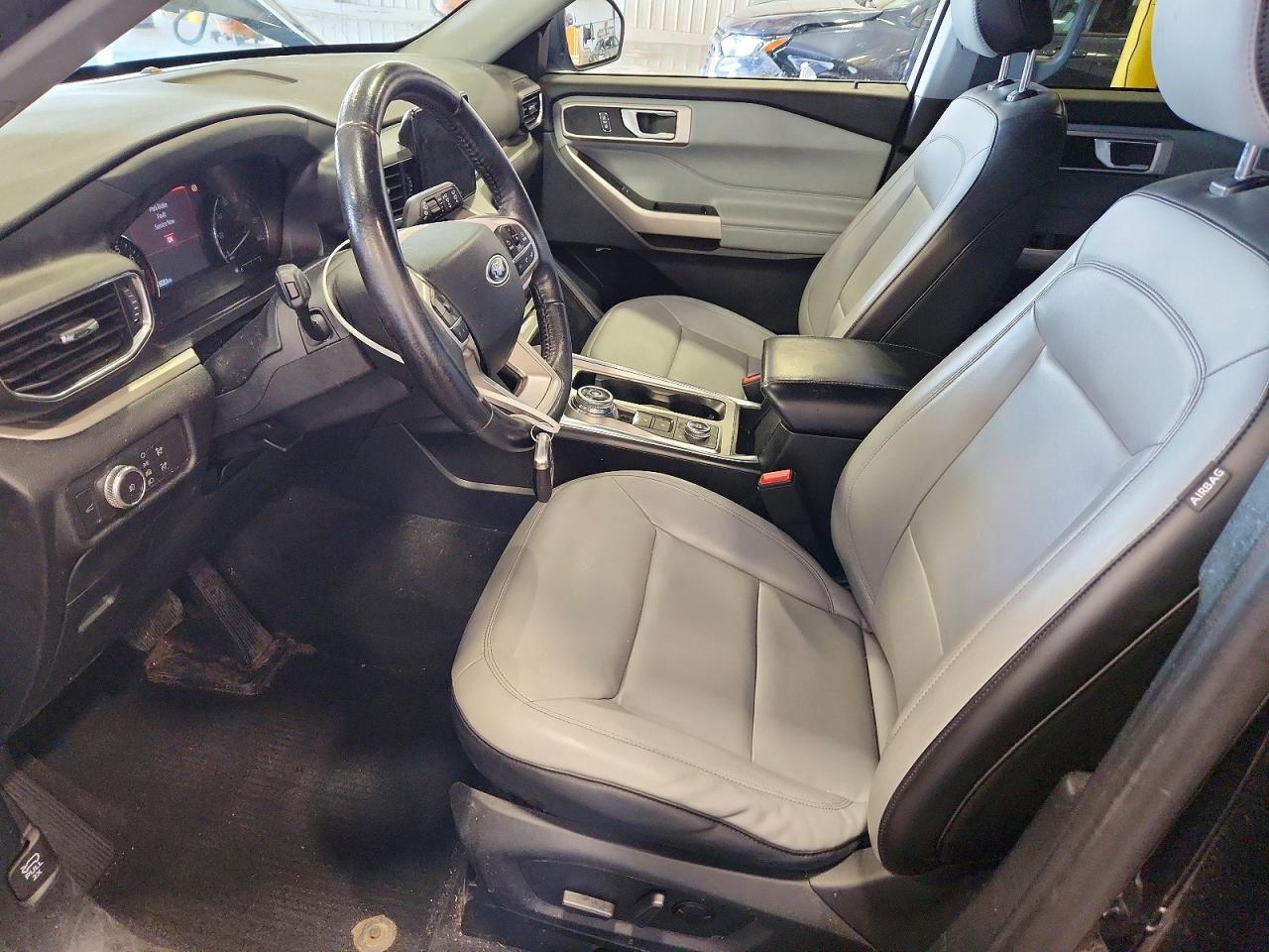 2021 Ford Explorer Xlt Black vin: 1FMSK8DH9MGA66962
