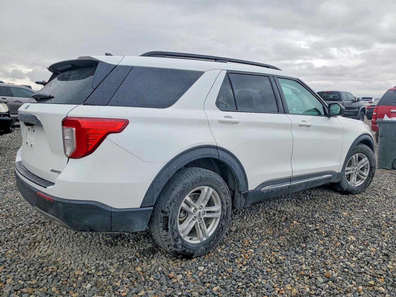 2021 Ford Explorer Xlt White vin: 1FMSK8DH9MGC07836