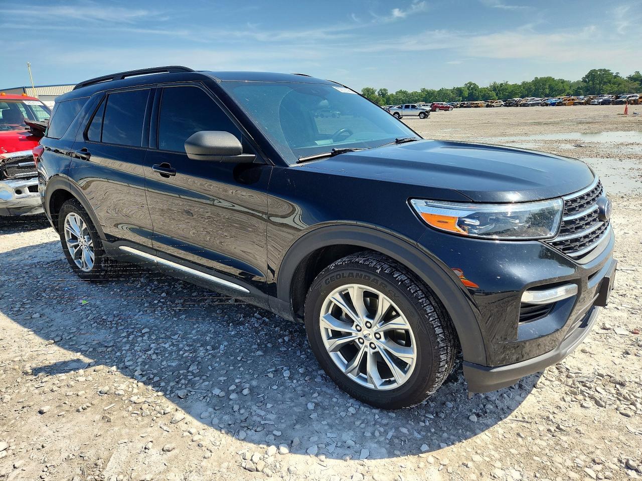 2020 Ford Explorer Xlt Black vin: 1FMSK8DHXLGB62341