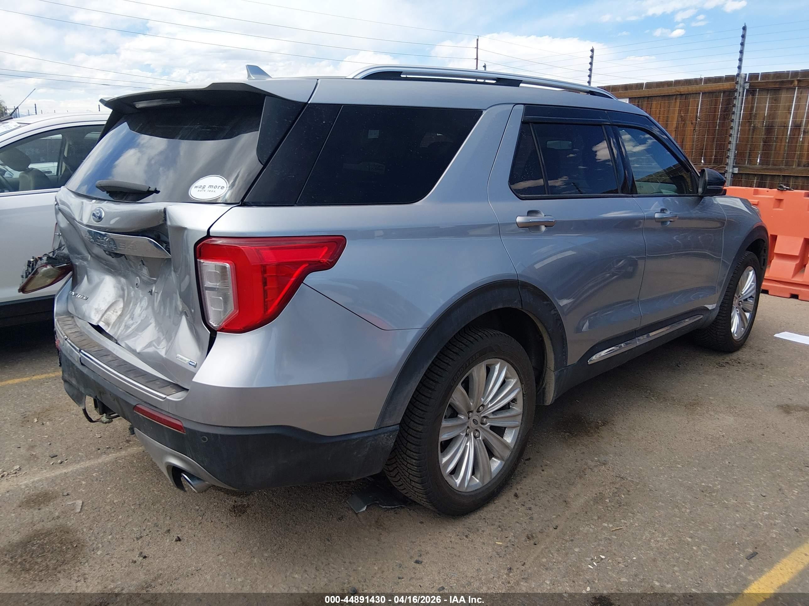 2020 Ford Explorer Limited Silver vin: 1FMSK8FH2LGA53076