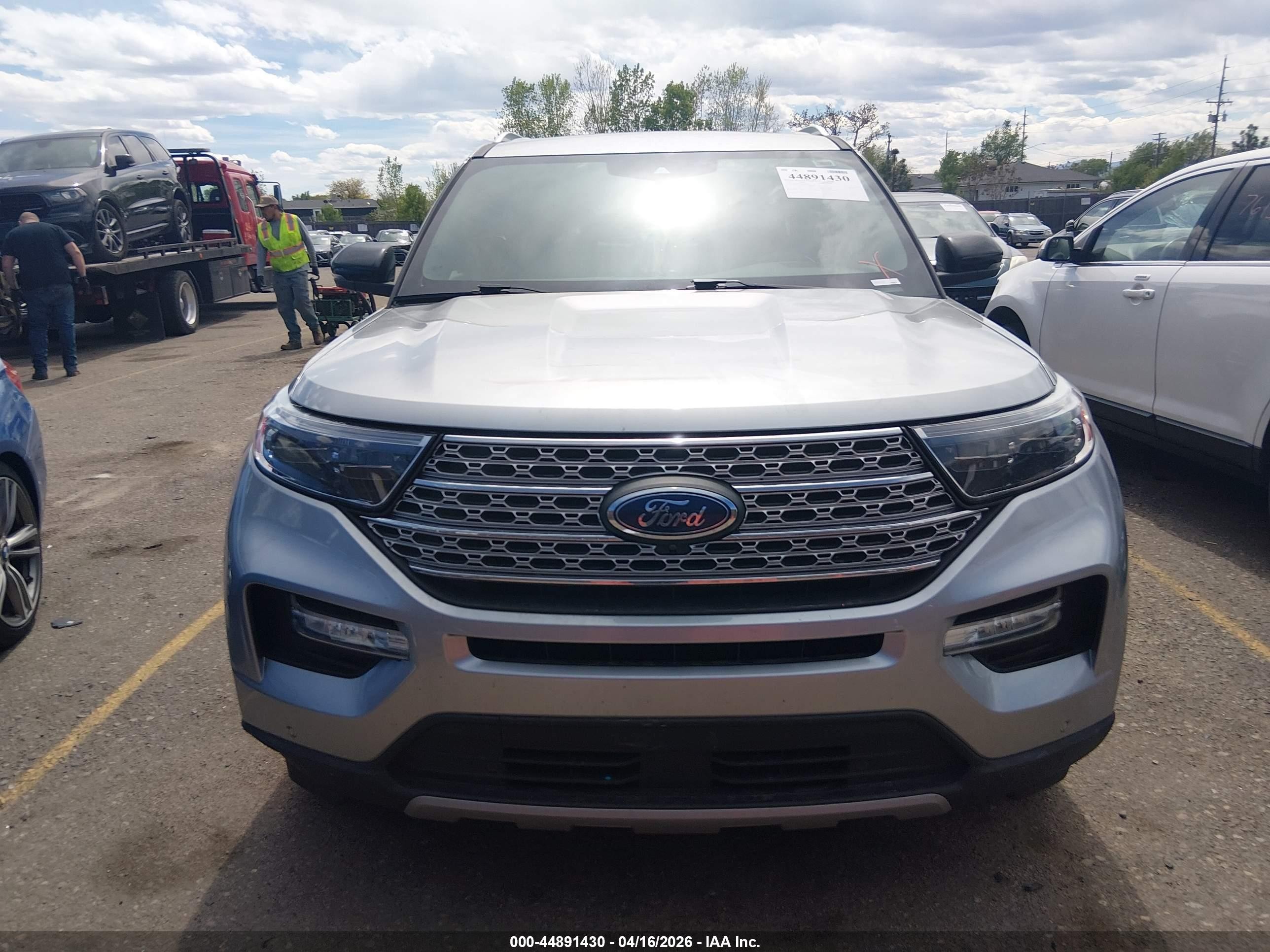 2020 Ford Explorer Limited Silver vin: 1FMSK8FH2LGA53076
