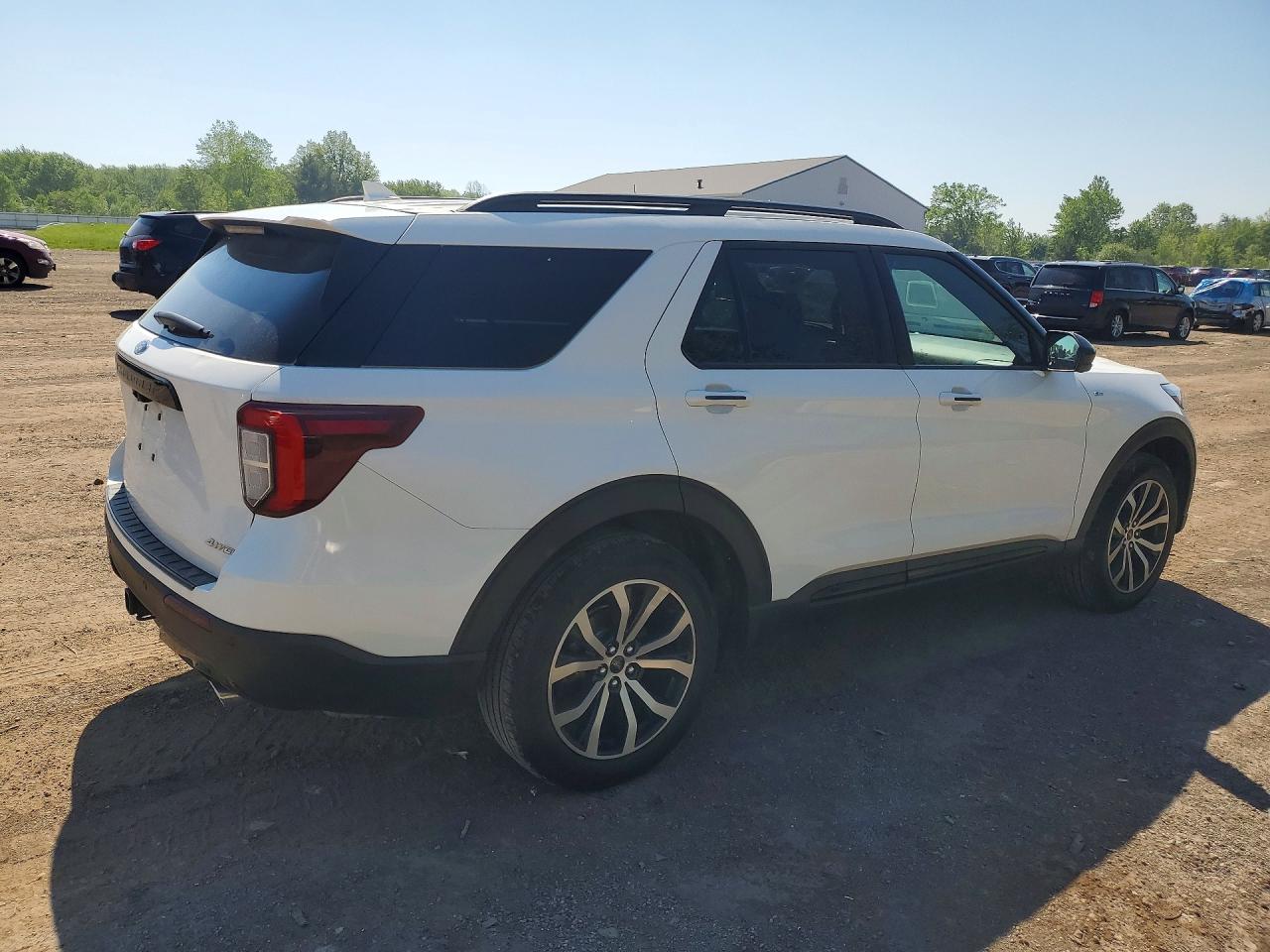 2022 Ford Explorer St-line White vin: 1FMSK8KH1NGA18778