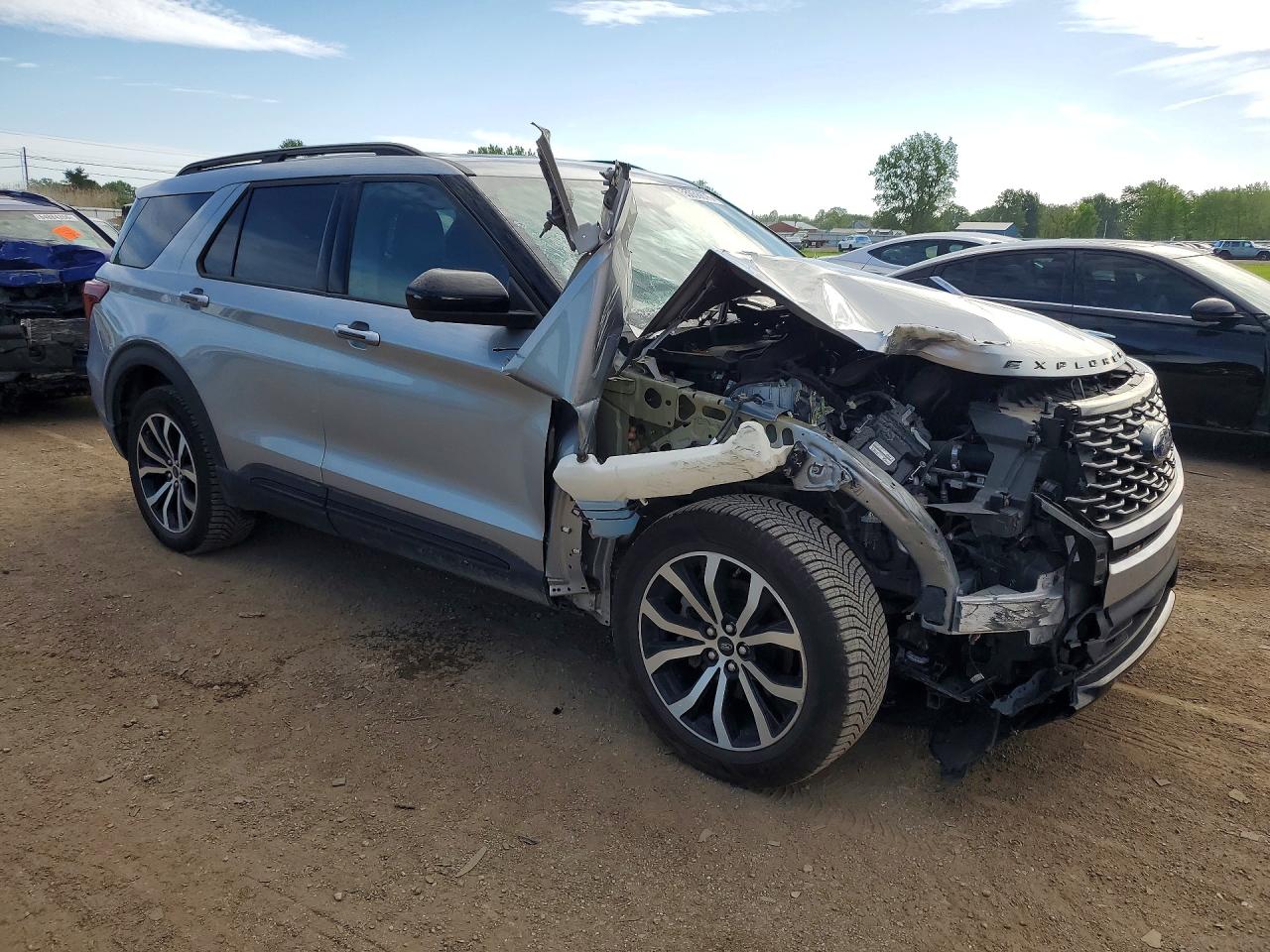 2022 Ford Explorer St-line Silver vin: 1FMSK8KH9NGC44809