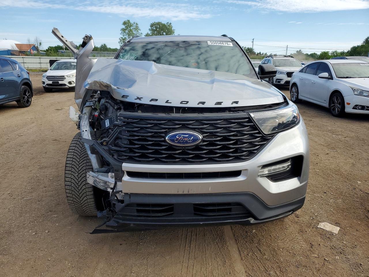 2022 Ford Explorer St-line Silver vin: 1FMSK8KH9NGC44809