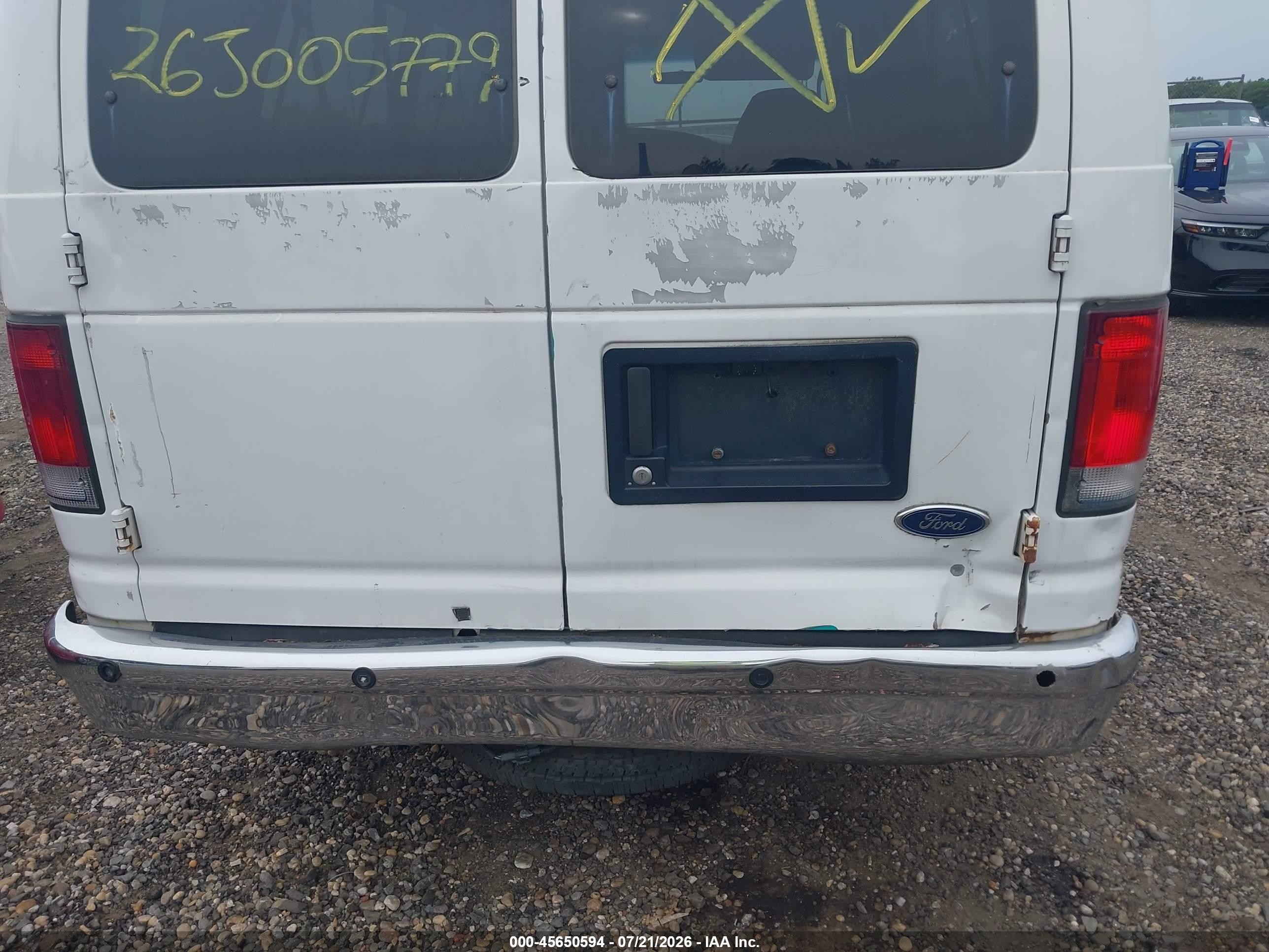2008 Ford E-350 Super Duty Xl/xlt Белый vin: 1FMSS31L58DA49739