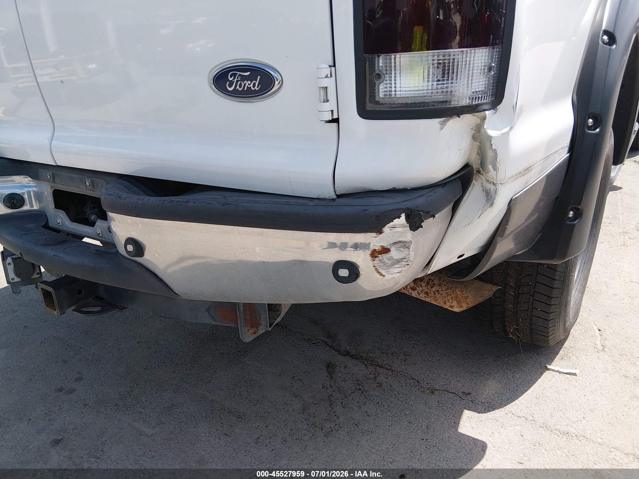 2002 Ford Excursion Xlt White vin: 1FMSU41F42EB66093