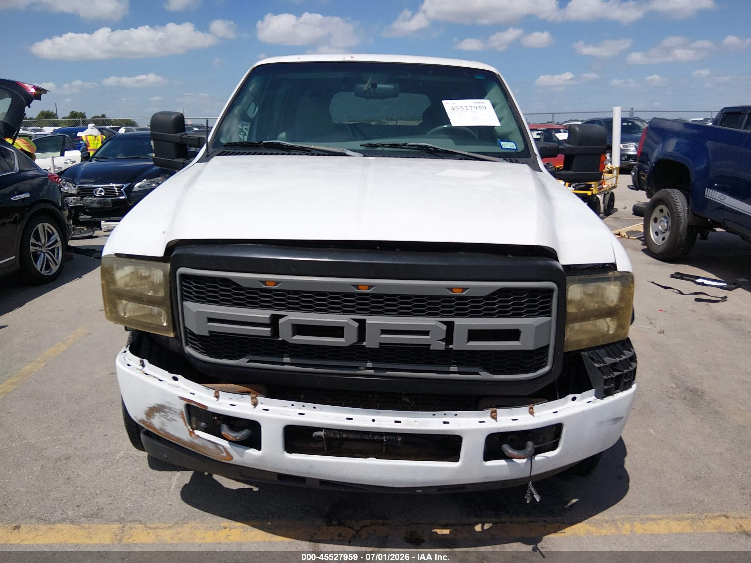 2002 Ford Excursion Xlt White vin: 1FMSU41F42EB66093