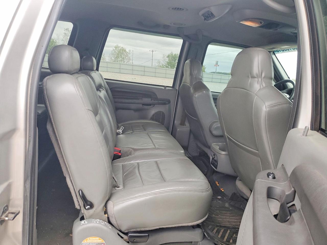 2002 Ford Excursion Xlt Серебряный vin: 1FMSU41F72EA51732
