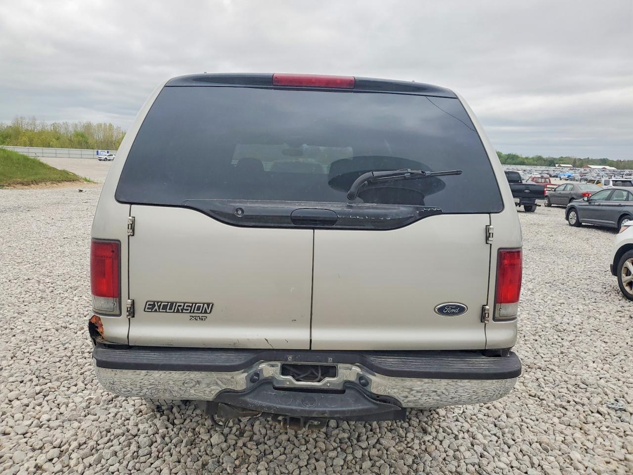 2002 Ford Excursion Xlt Серебряный vin: 1FMSU41F72EA51732