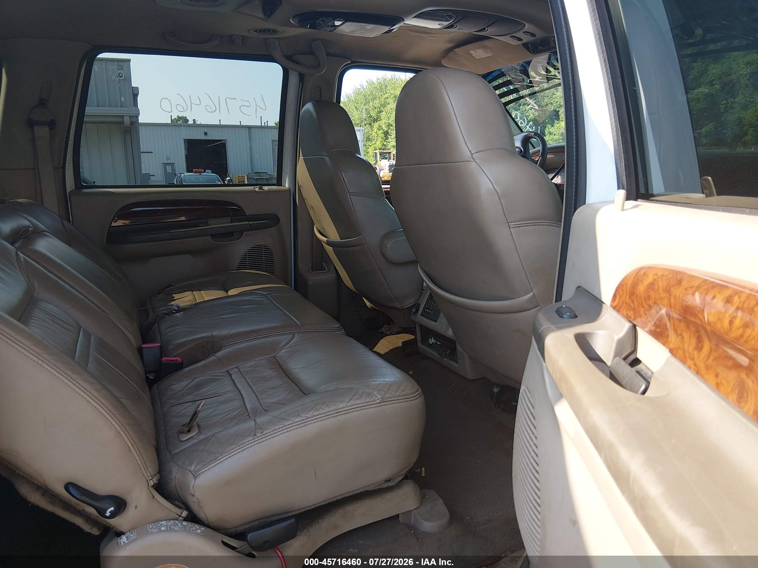 2001 Ford Excursion Limited White vin: 1FMSU43F11ED73097