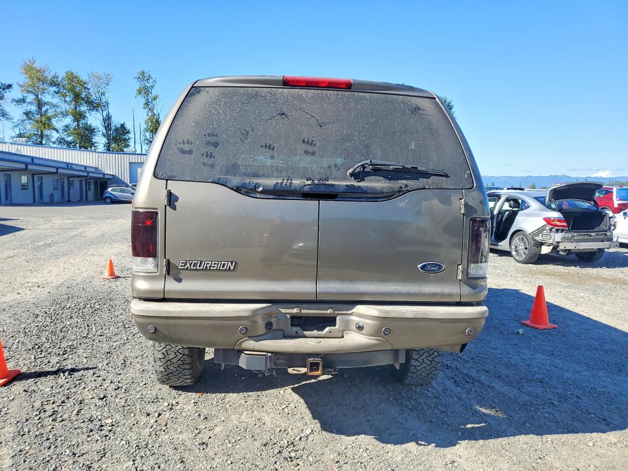 2004 Ford Excursion Limited Gold vin: 1FMSU43P04EC19381