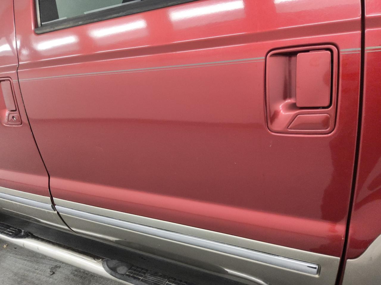2003 Ford Excursion Eddie Bauer Brown vin: 1FMSU45P93EC17687 Damage: Left Rear Door, Dent(S) W/ Paint Dmg, 1/2 To 1 Inch