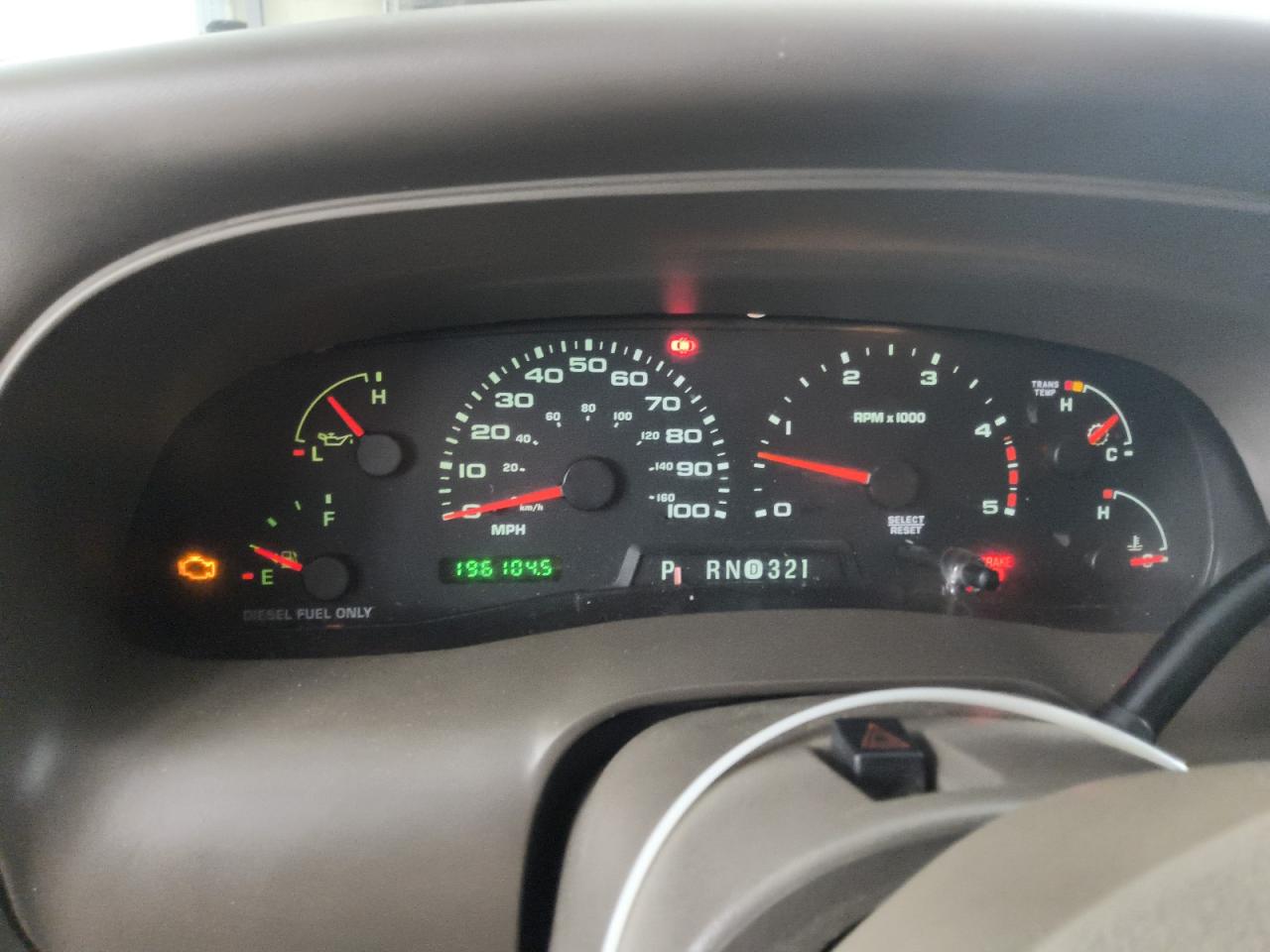 2003 Ford Excursion Eddie Bauer Brown vin: 1FMSU45P93EC17687 Damage: Warning Light - Engine, On, Unacceptable