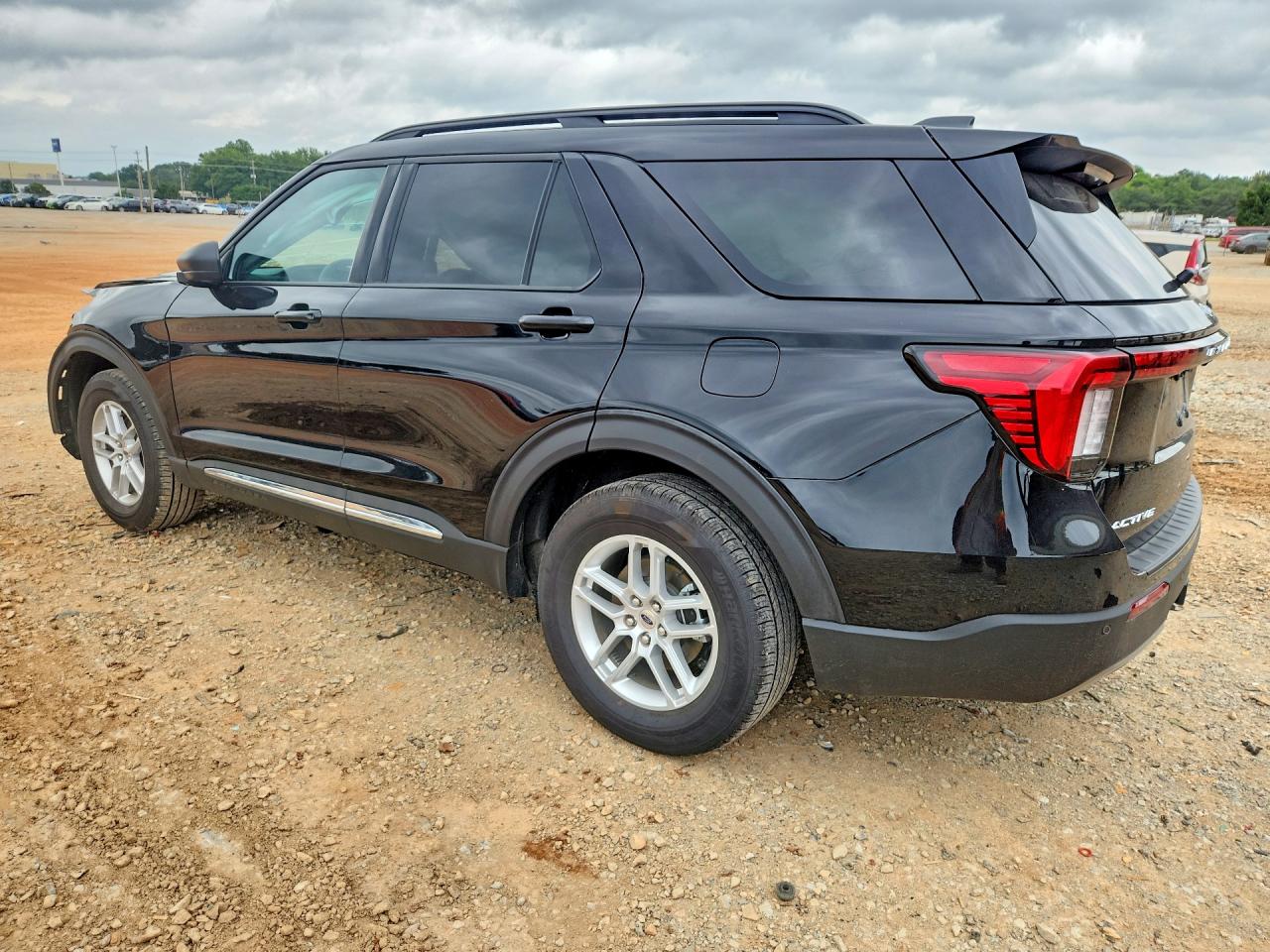 2025 Ford Explorer Active Black vin: 1FMUK7DH0SGC85129