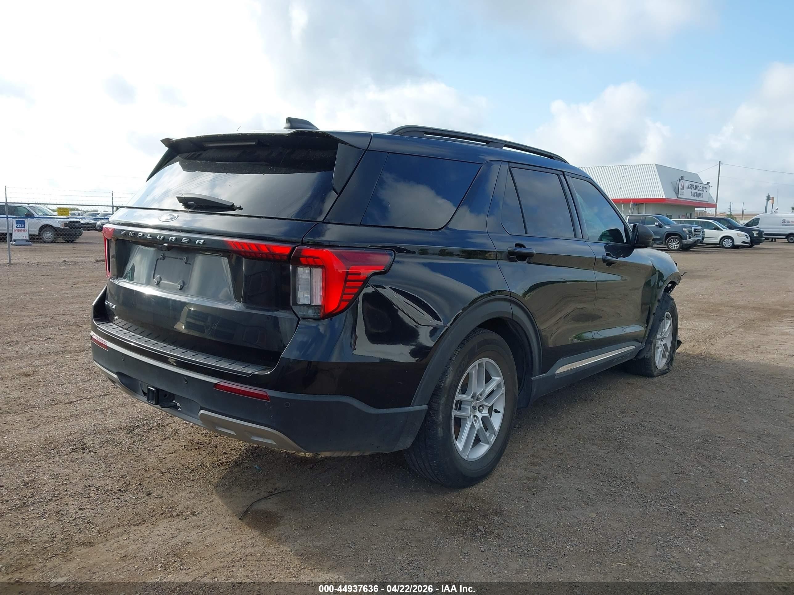 2025 Ford Explorer Active Черный vin: 1FMUK7DH8SGA18112