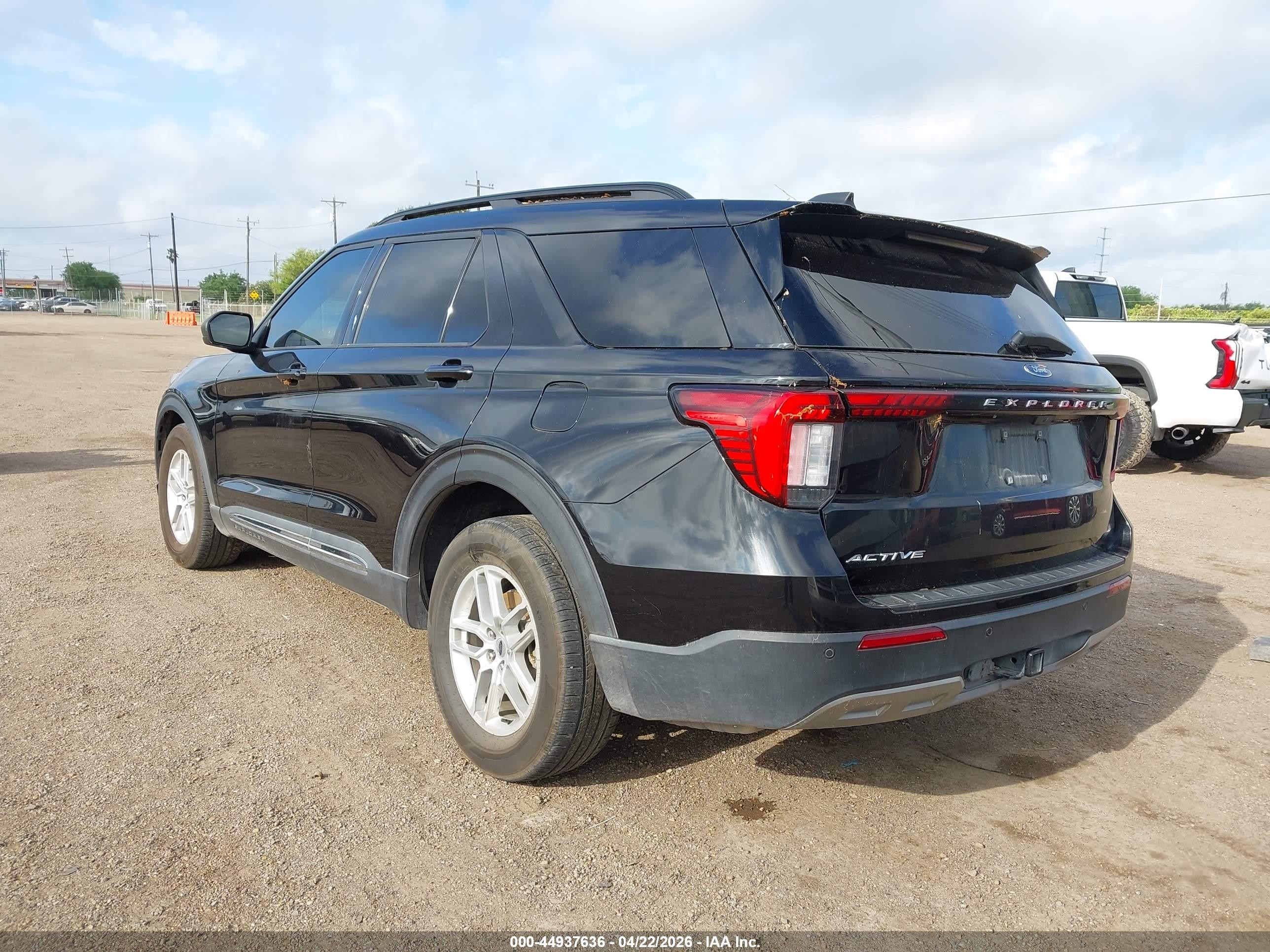2025 Ford Explorer Active Черный vin: 1FMUK7DH8SGA18112