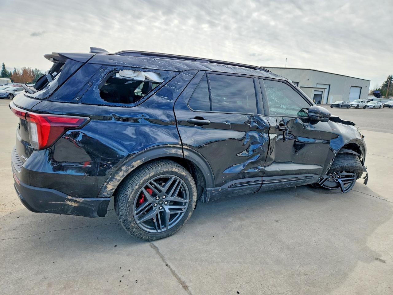 2025 Ford Explorer St-line Черный vin: 1FMUK8KH1SGA97731