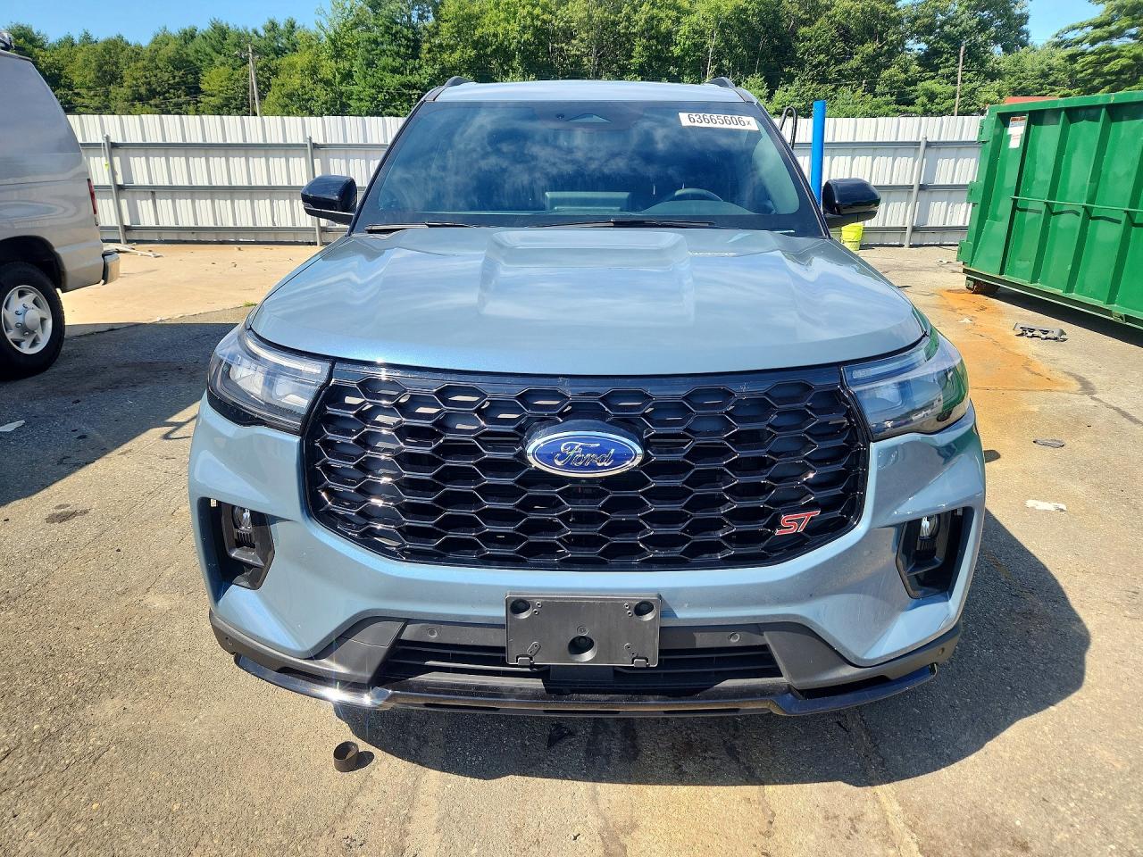 2026 Ford Explorer St Gray vin: 1FMWK8GC7TGA63672