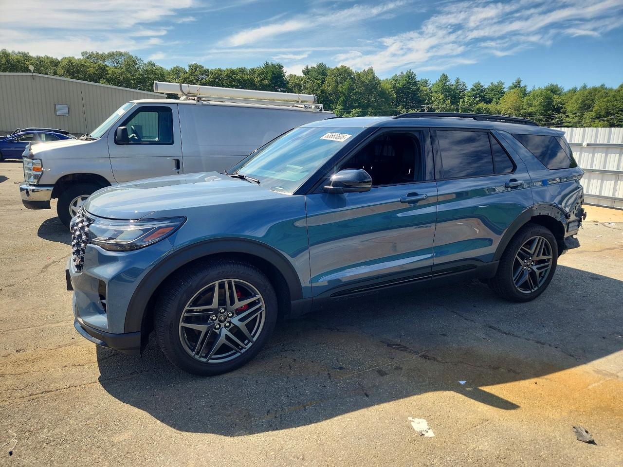 2026 Ford Explorer St Gray vin: 1FMWK8GC7TGA63672