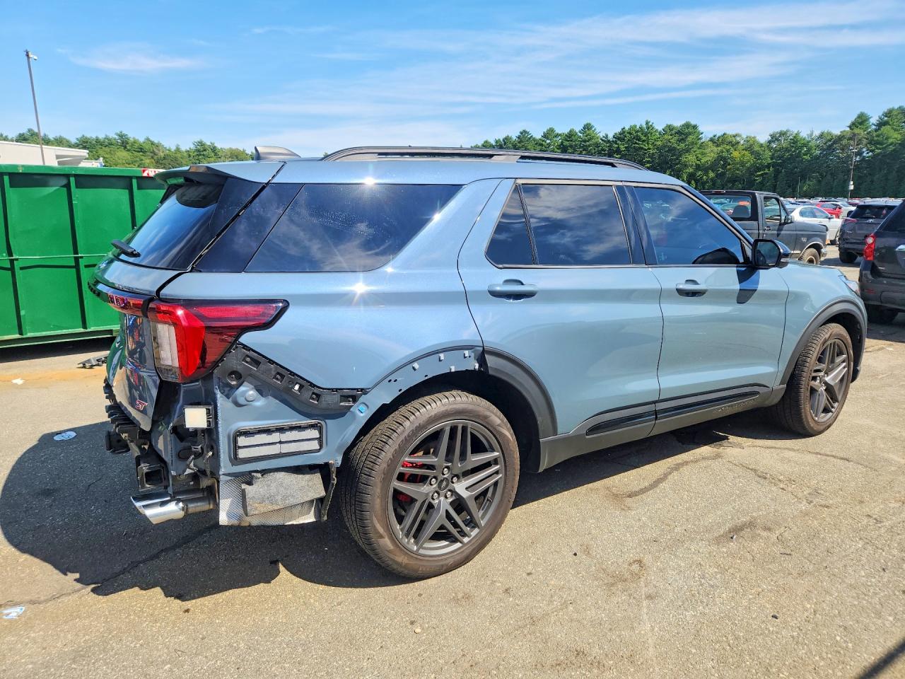 2026 Ford Explorer St Gray vin: 1FMWK8GC7TGA63672
