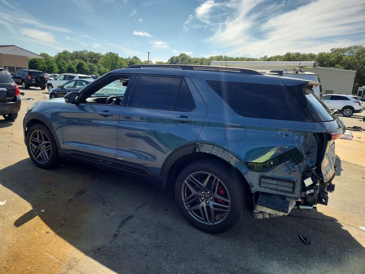 2026 Ford Explorer St Gray vin: 1FMWK8GC7TGA63672