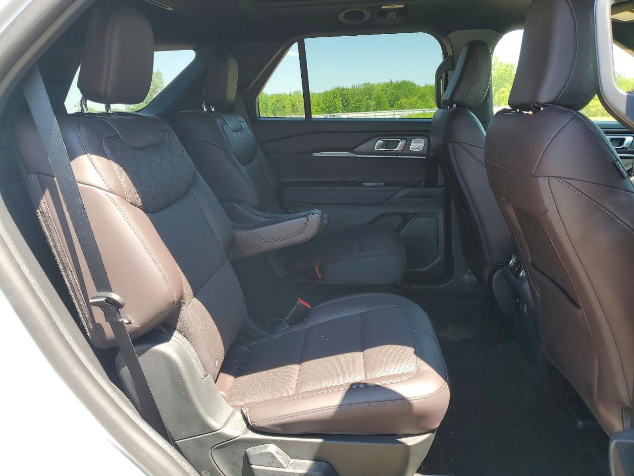 2025 Ford Explorer Platinum Gray vin: 1FMWK8HC9SGB74589