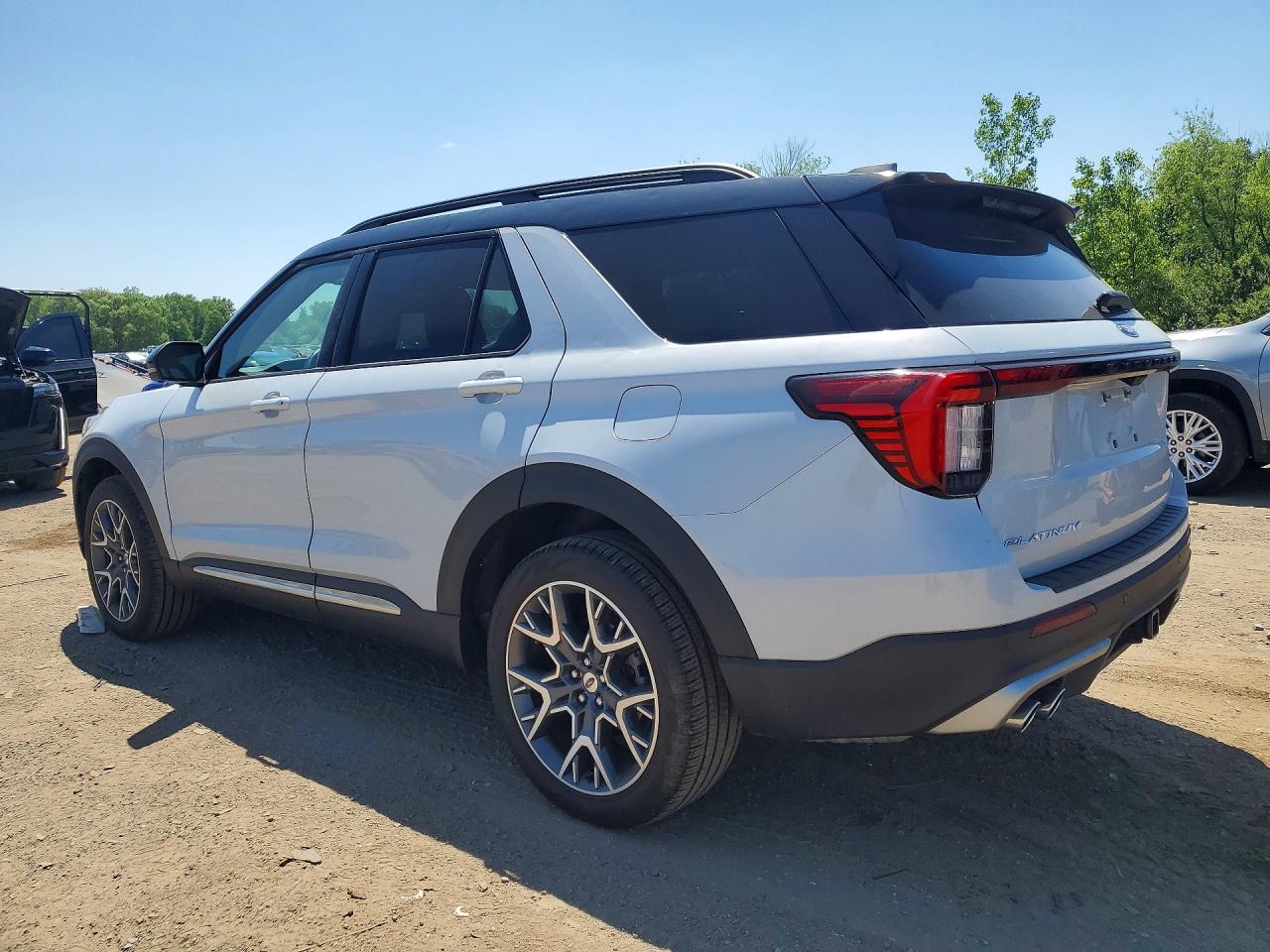 2025 Ford Explorer Platinum Gray vin: 1FMWK8HC9SGB74589