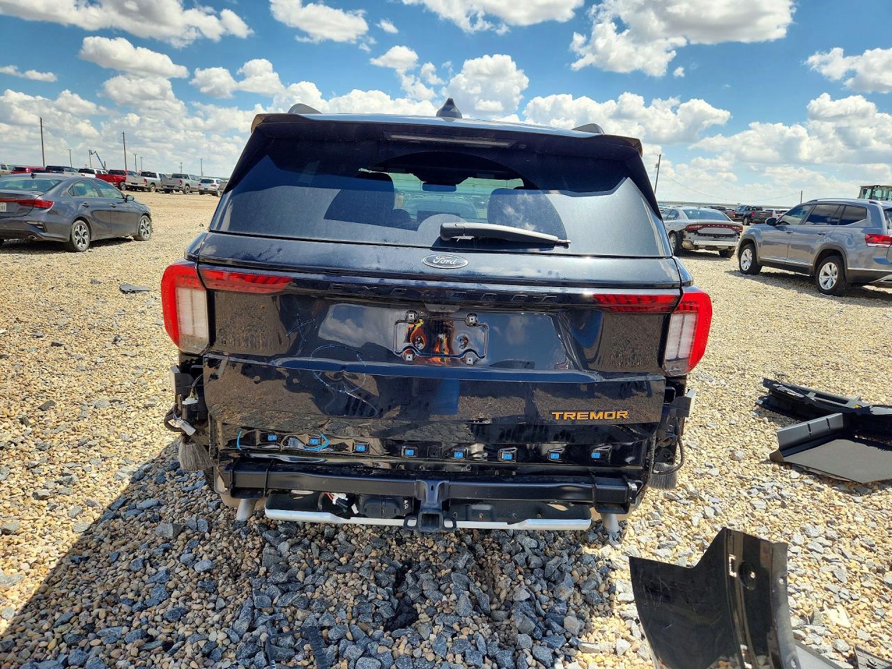 2026 Ford Explorer Tremor Black vin: 1FMWK8JC9TGA11372