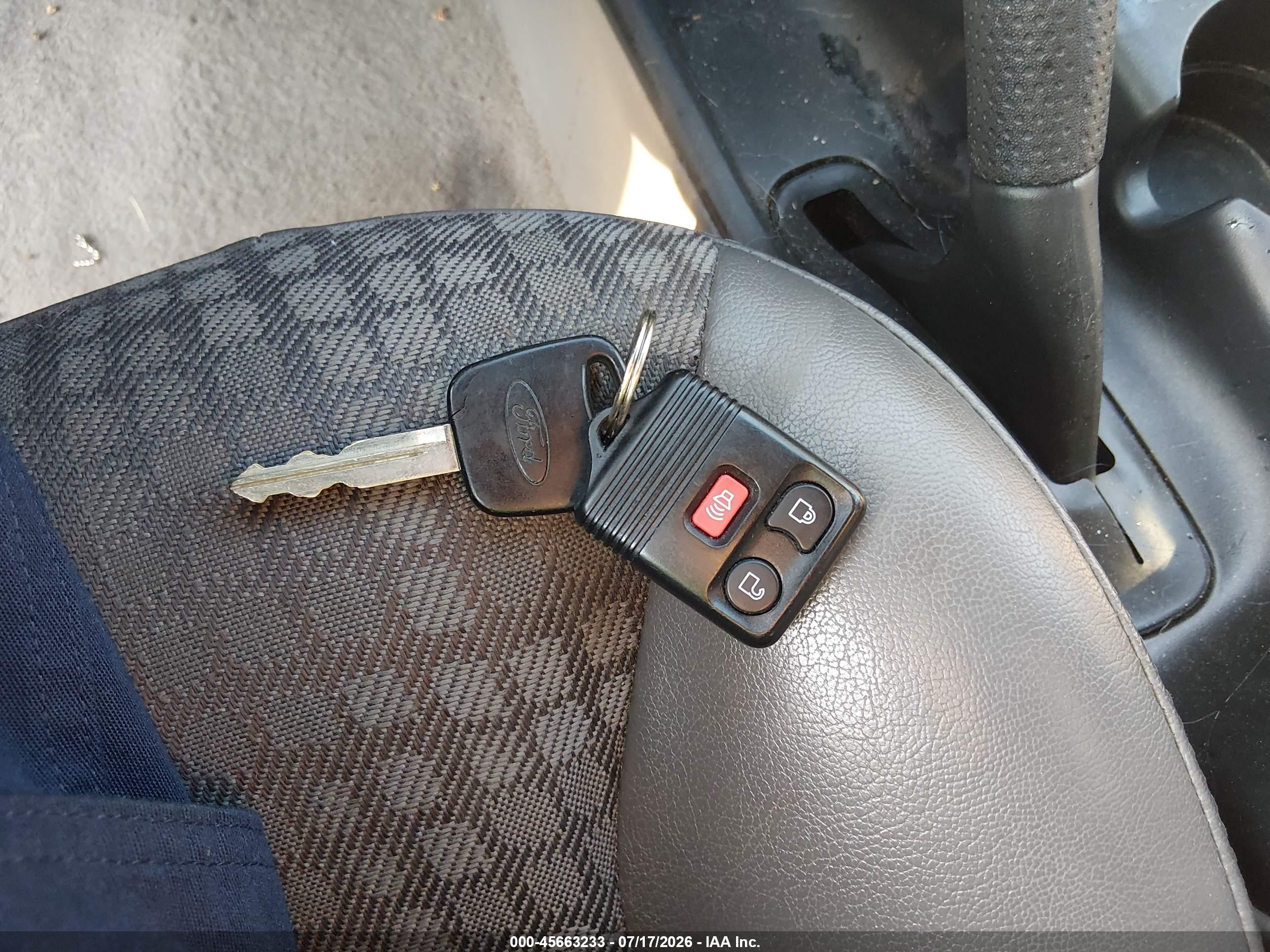 2002 Ford Escape Xls Gray vin: 1FMYU01102KC15248