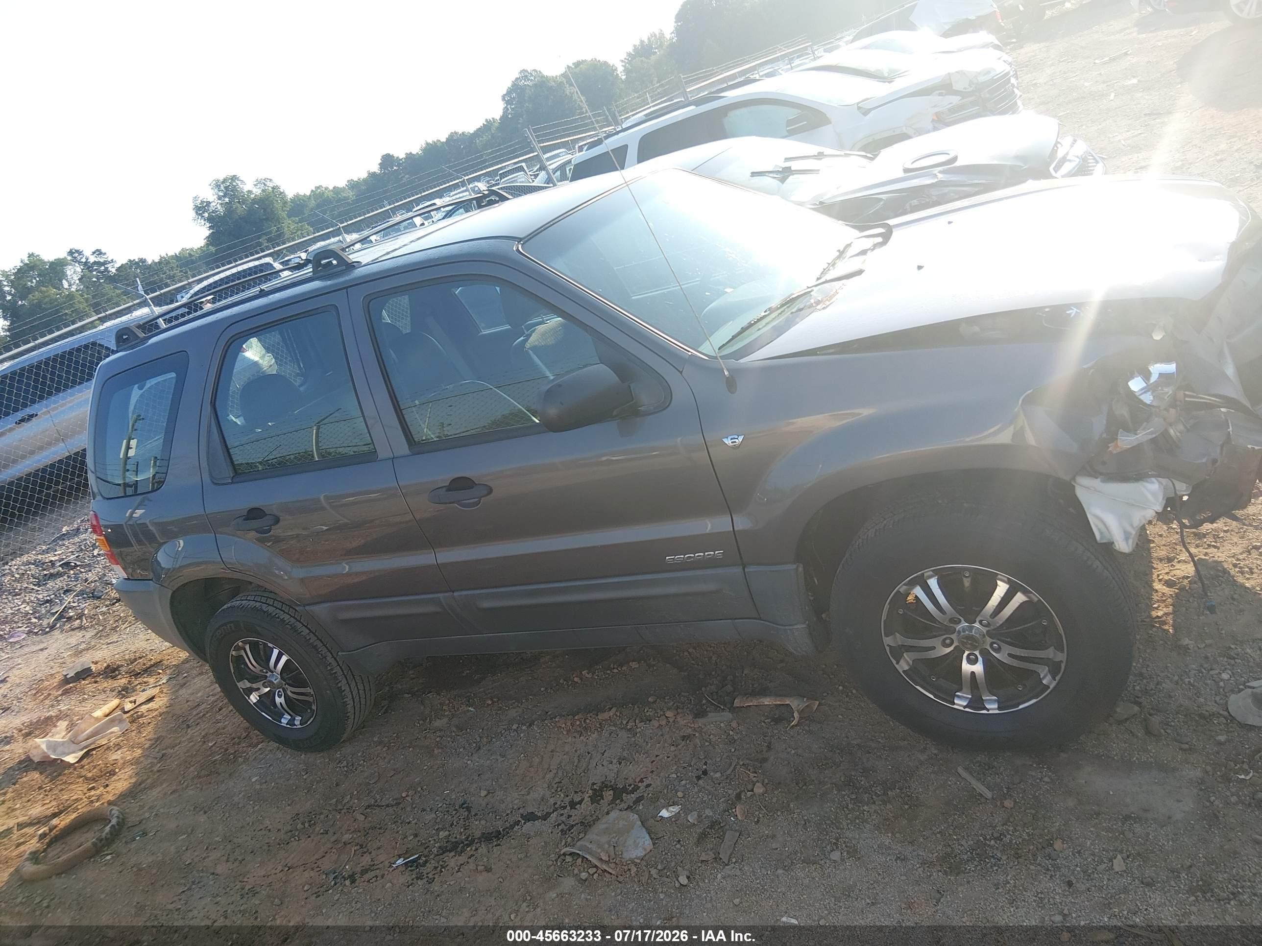 2002 Ford Escape Xls Gray vin: 1FMYU01102KC15248