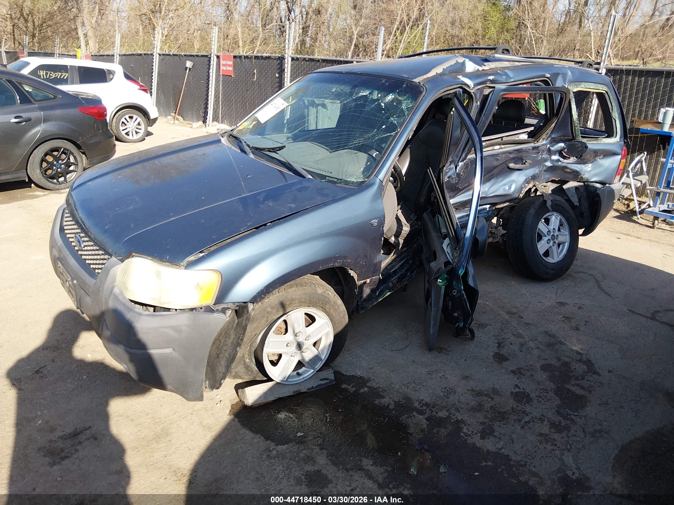 2001 Ford Escape Xls Blue vin: 1FMYU01111KA48512