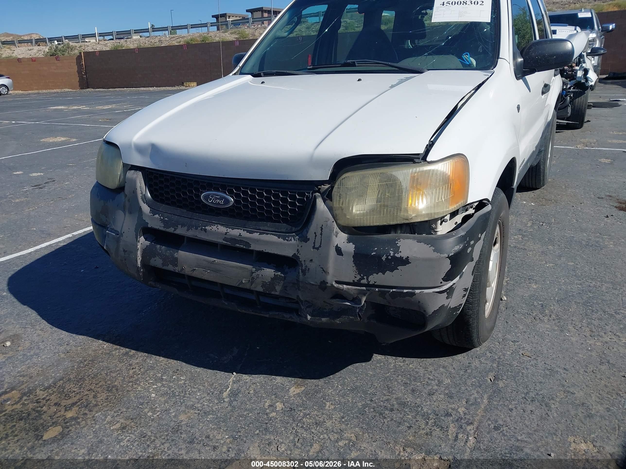 2001 Ford Escape Xls White vin: 1FMYU01131KA26057