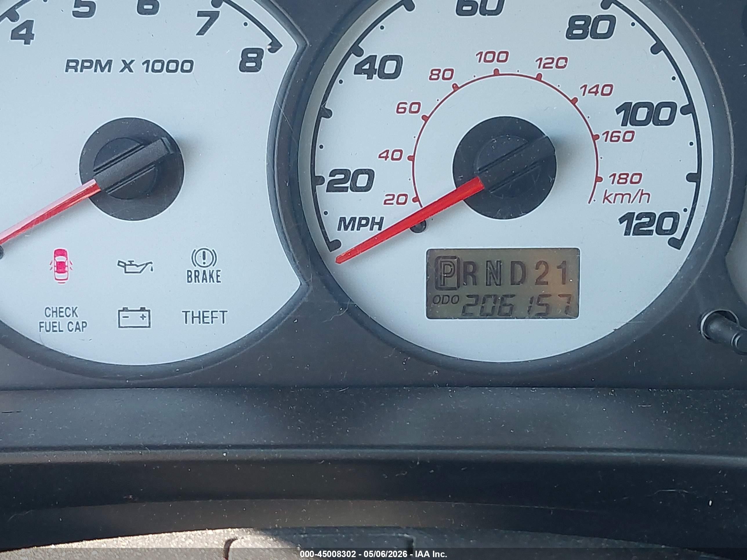 2001 Ford Escape Xls White vin: 1FMYU01131KA26057