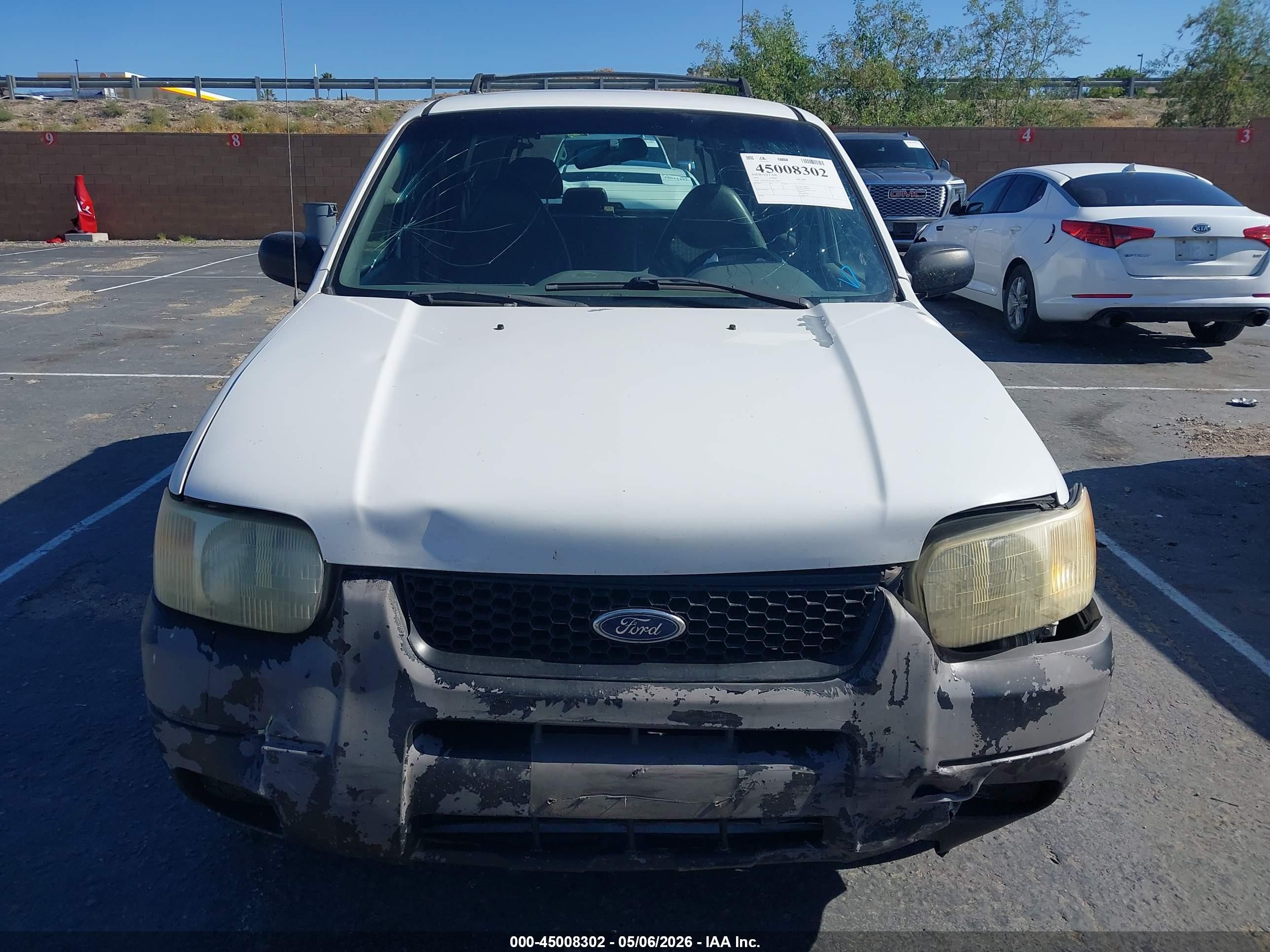 2001 Ford Escape Xls White vin: 1FMYU01131KA26057